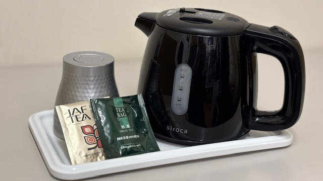 ◆客室茶器セット◆紅茶・煎茶をお楽しみいただけます