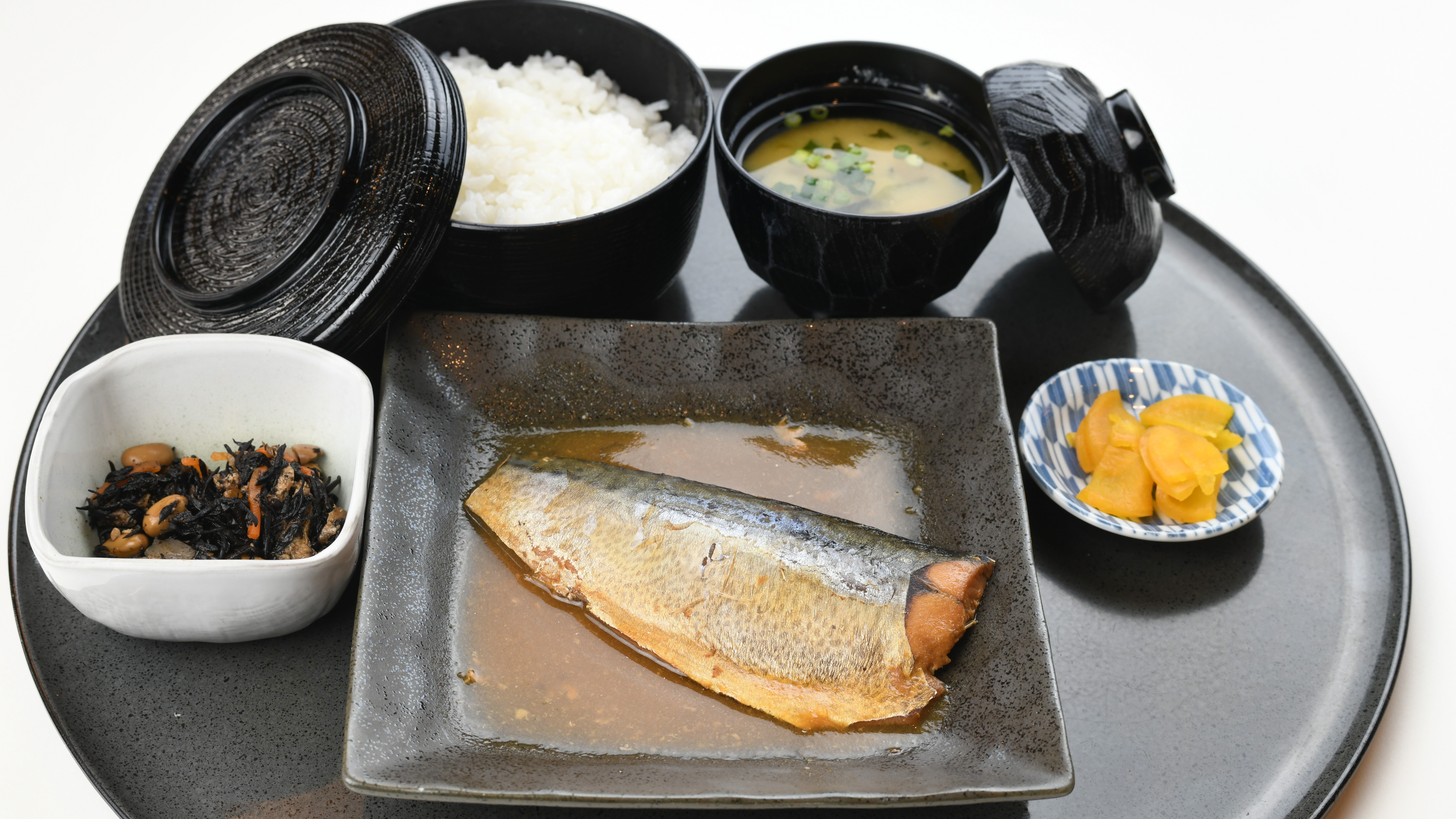 □夕食付プラン□魚派の和定食　サバの味噌煮