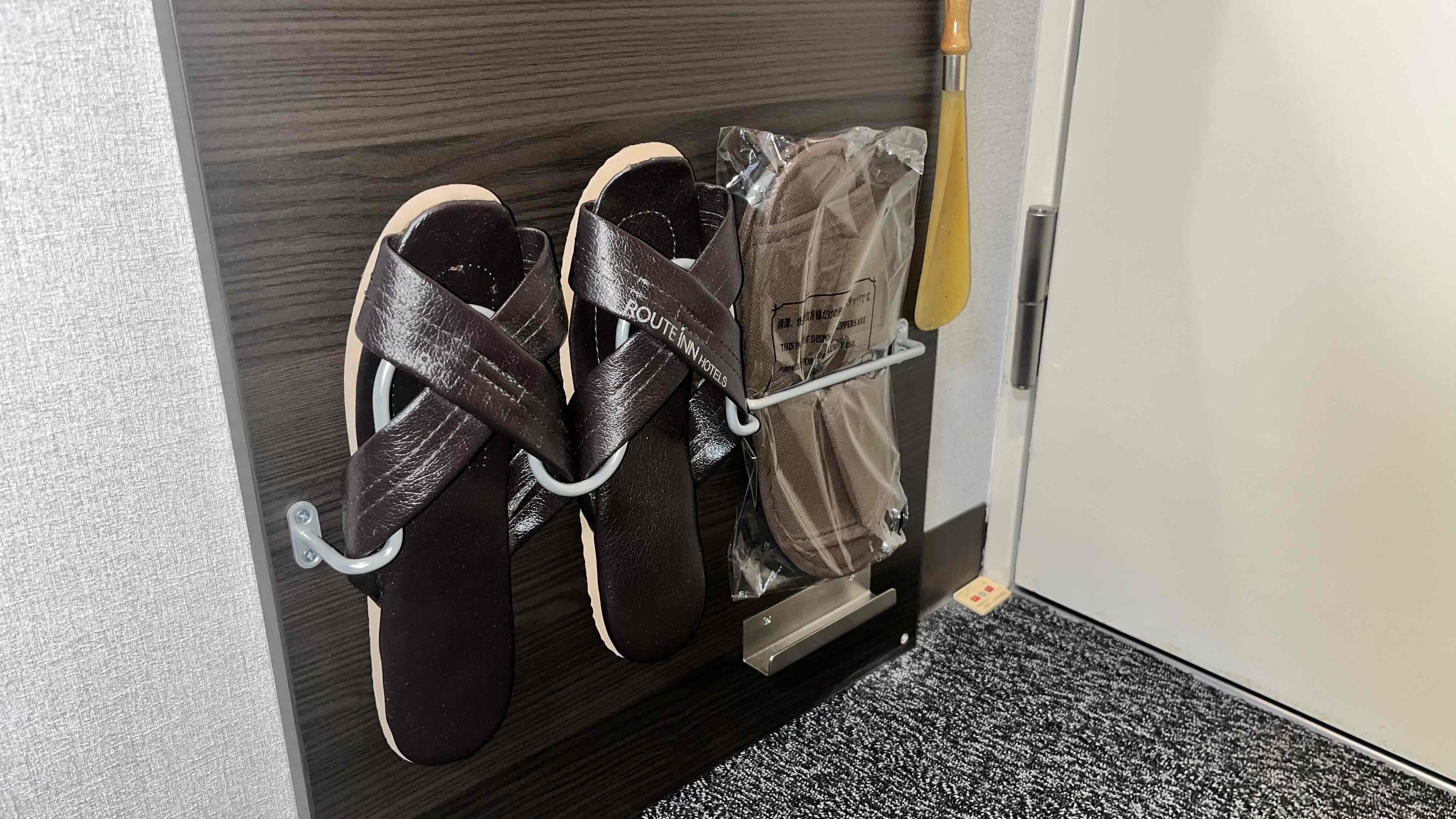◇本館・別館設備◆入口横のスリッパラック