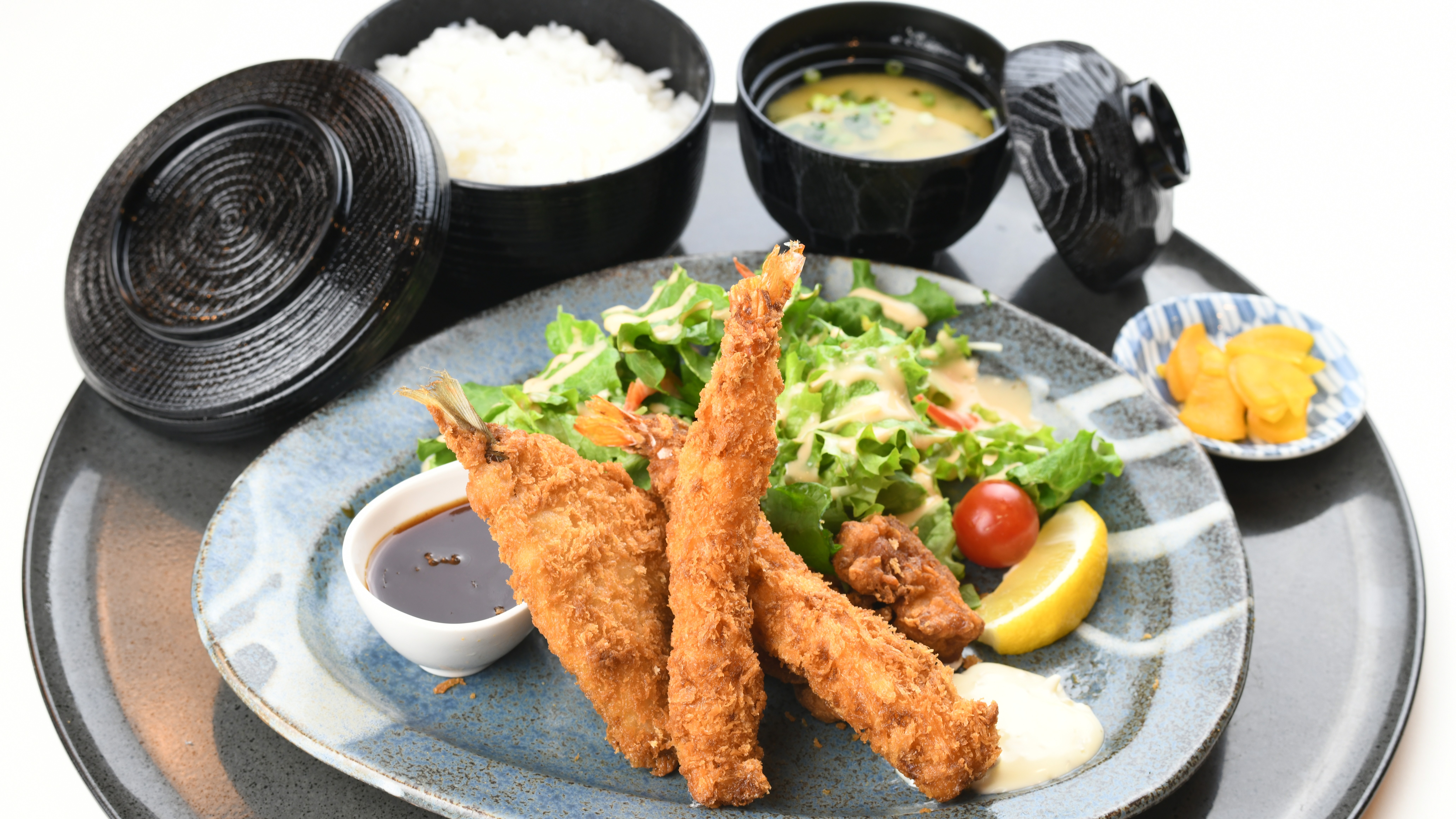 □夕食付プラン□エビ・アジ・唐揚げのミックスフライ定食