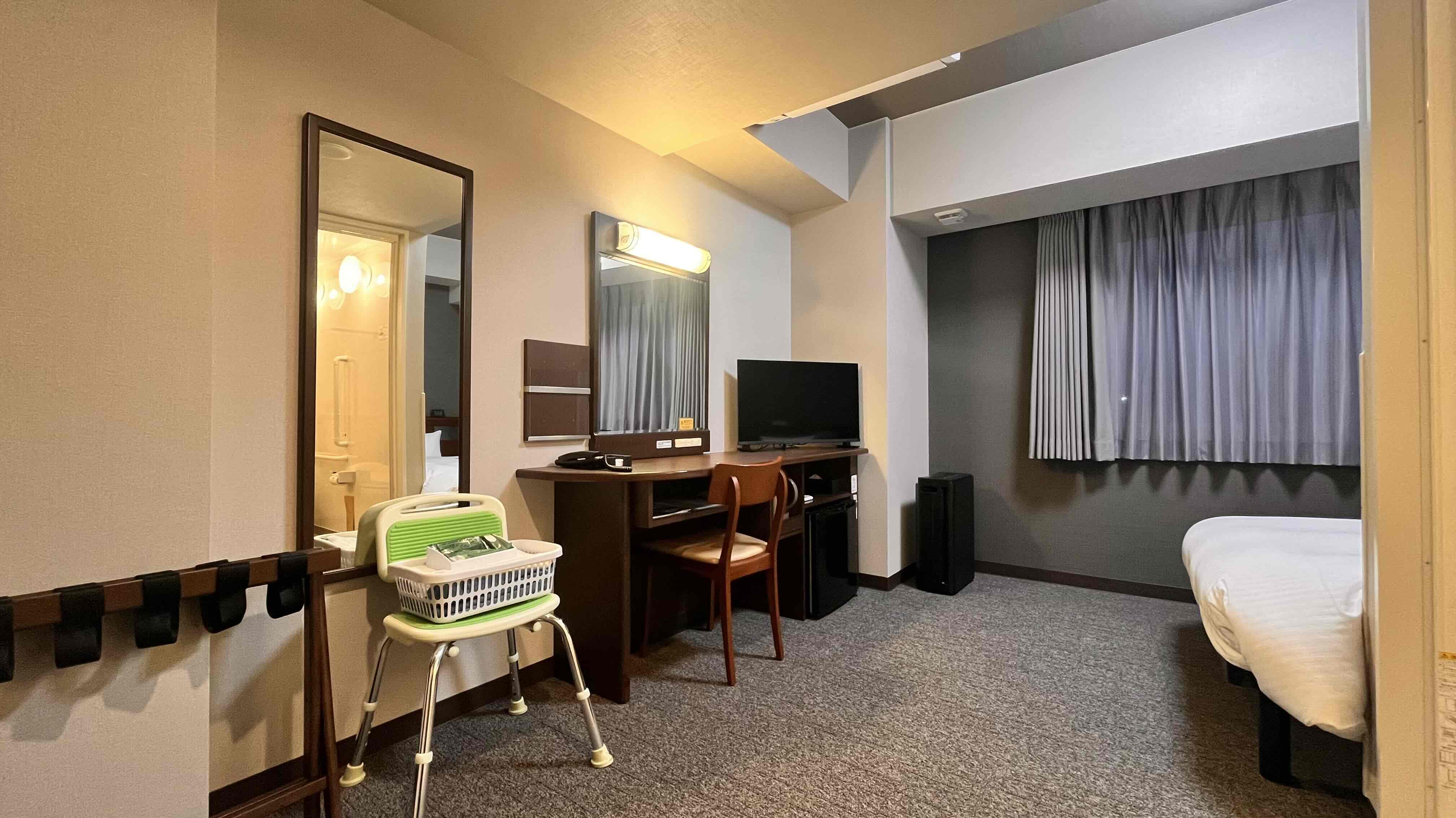 ◇タオル、アメニティ類はシャワーチェアの上にございます◇