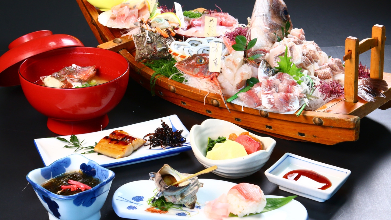 ◆お盆限定◆地魚舟盛 【桜】 魚三昧！新鮮だから味わえる“旬”を召し上がれ♪