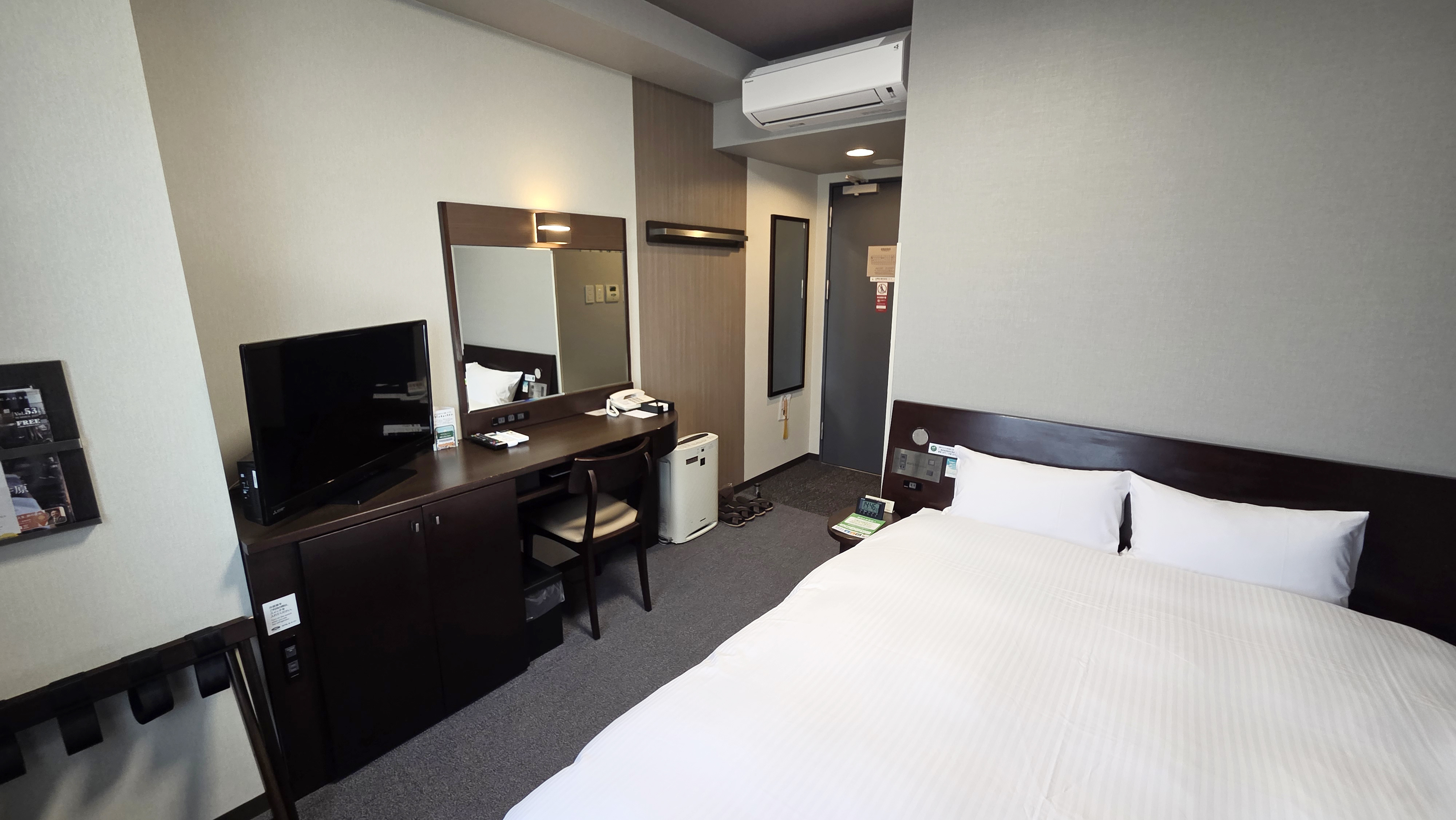 ◇コンフォートセミダブルルーム◇　140cm幅ベッド●12㎡