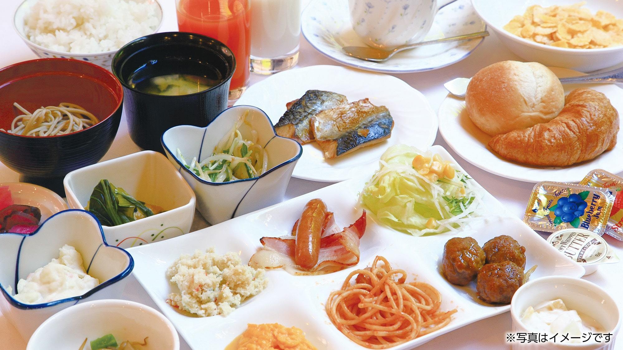 【当日限定／インターネット販売限定】早い者勝ち！お得に宿泊！朝食バイキング付き◆駐車場無料◆