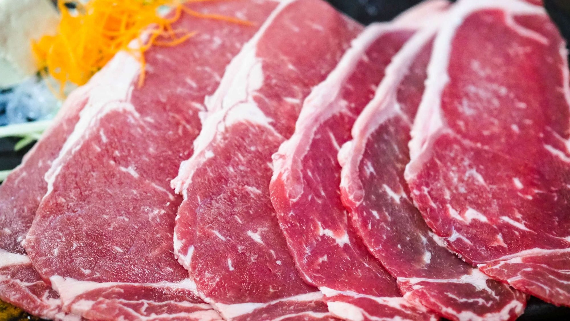 お肉好きに！ボリュームたっぷり★【夕食メインのお肉が２倍】夕食はガッツリお部屋で♪