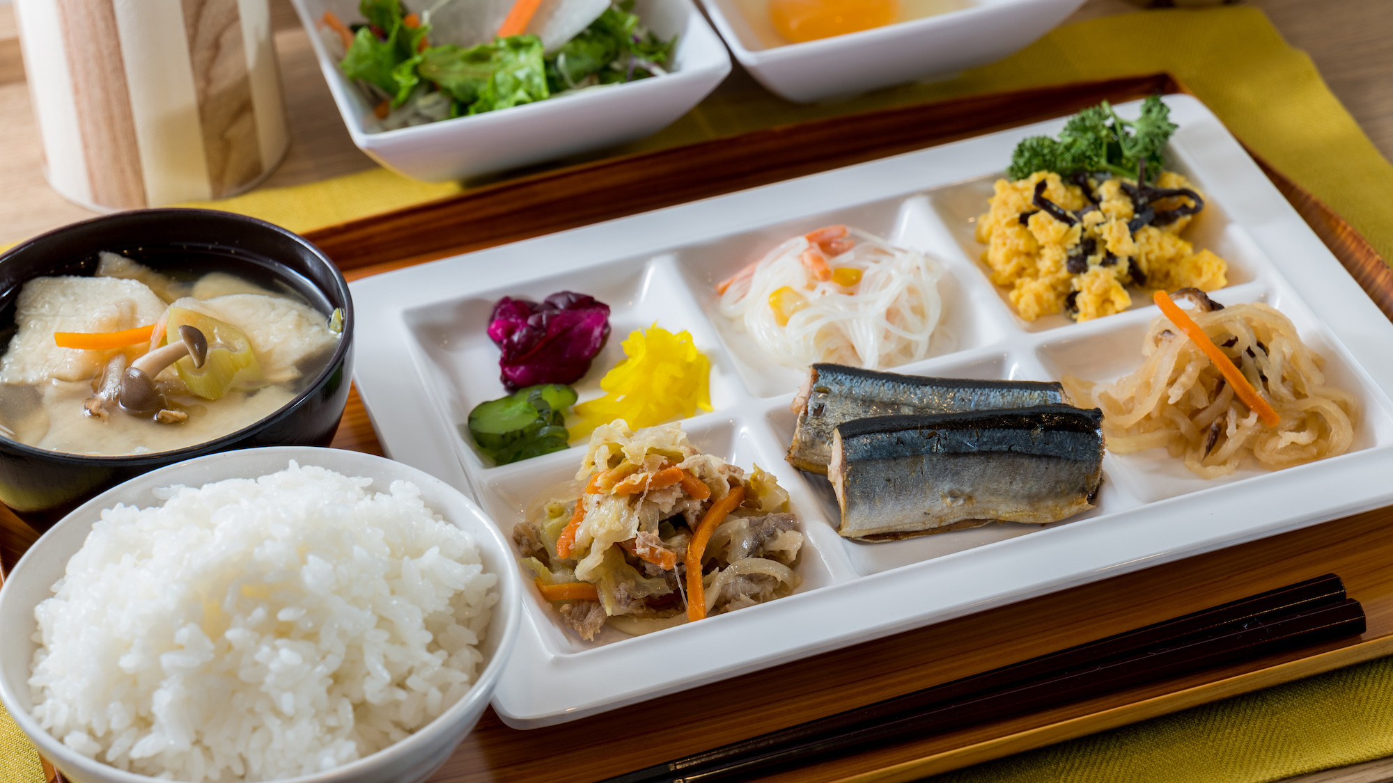 朝食時間（月～土）6:30～8:30（日・祝）6:30～9:00ビュッフェ形式です