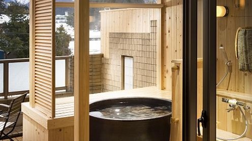 【露天風呂付客室】露天風呂タイプは陶器、磁器、檜の３種ございます（選択不可）