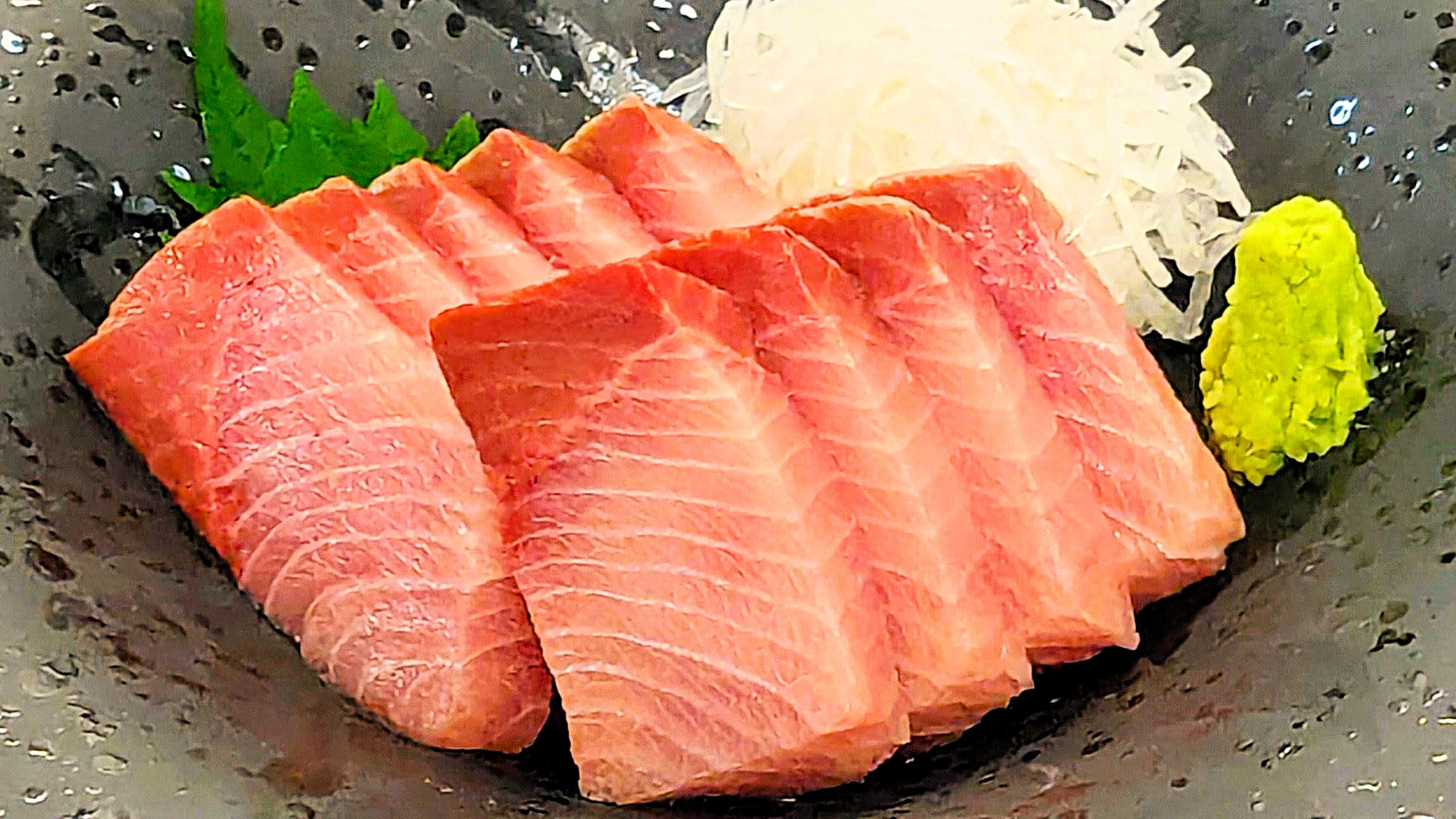 【12月から2月　別注文　ブリ　お造り】この時期にしか食べられない、脂ののった食べ応えのある刺身です