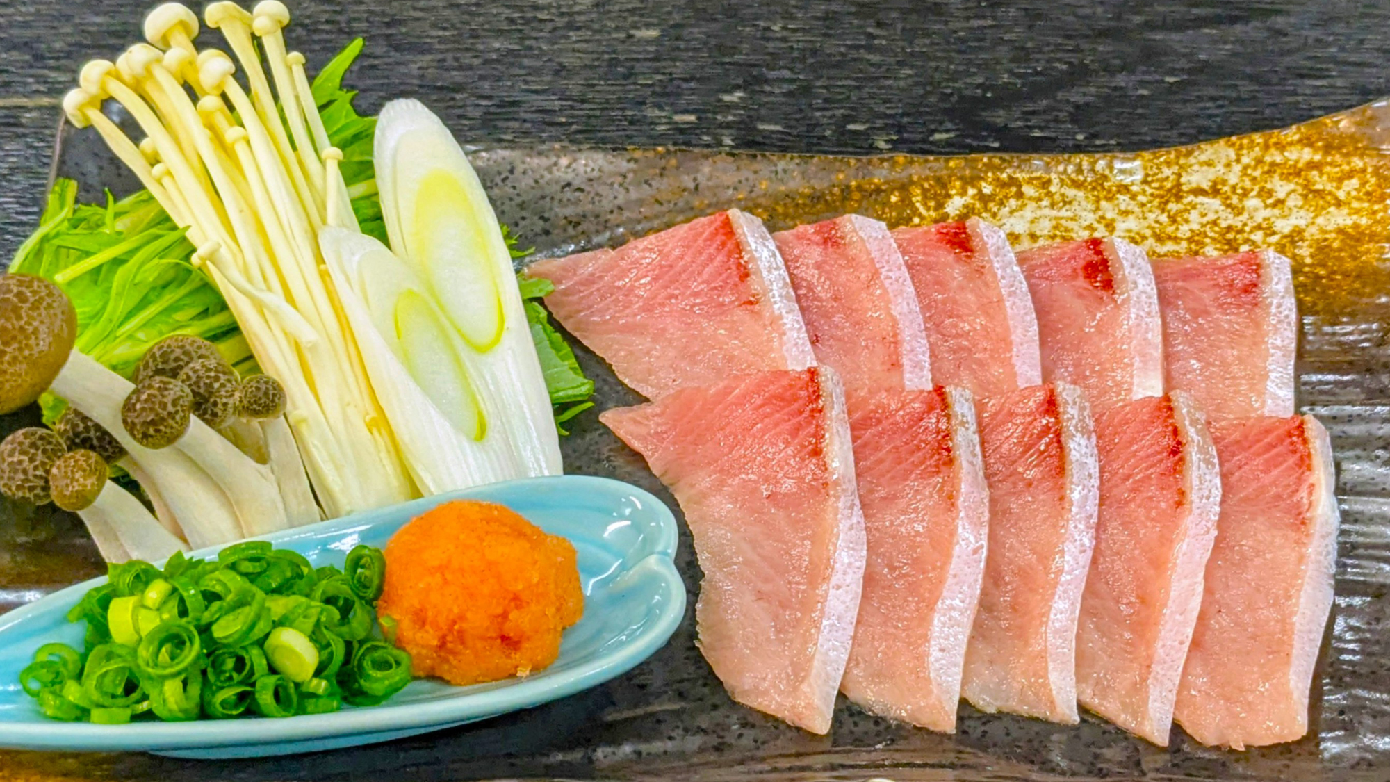 【12月から2月　別注文　ブリしゃぶ】クセのない上質な脂を特製出汁にサッとくぐらせポンズでさっぱりと