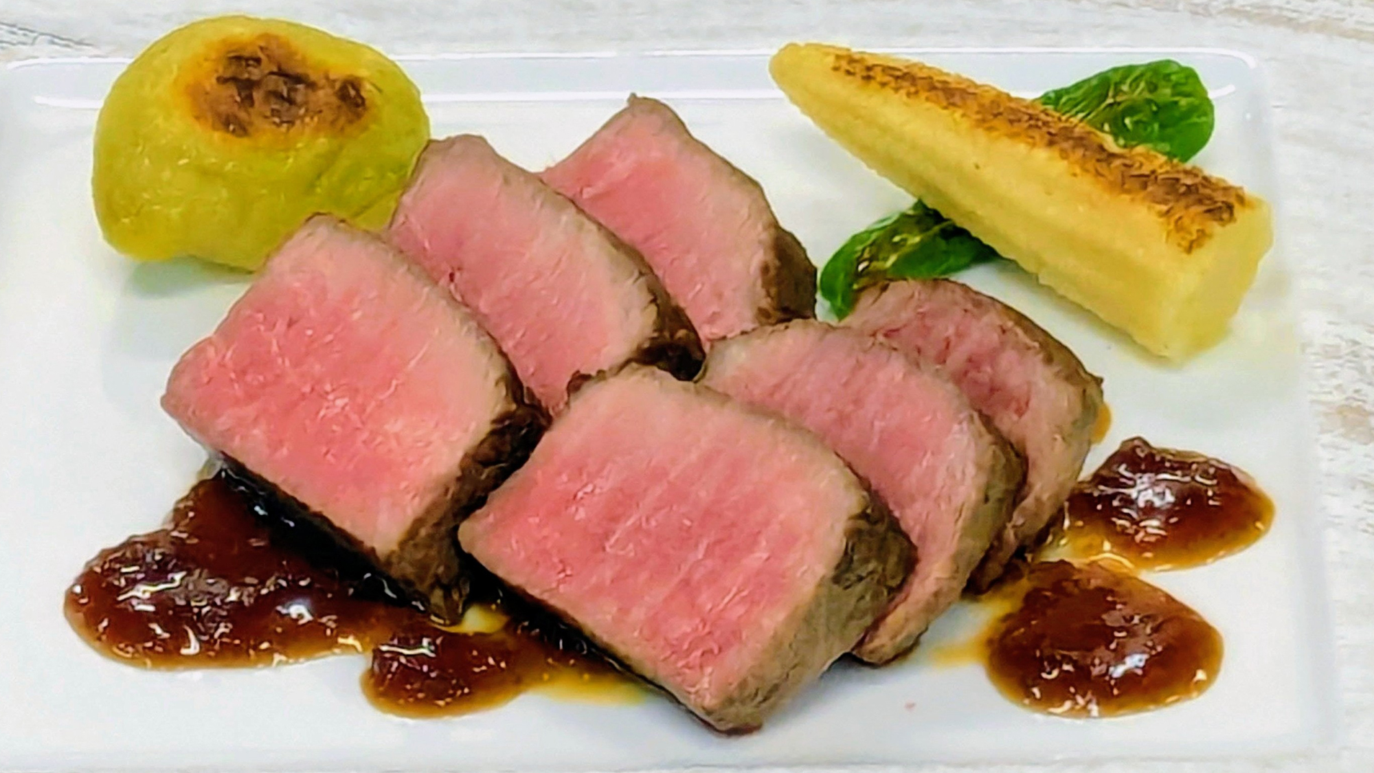 【通年　別注文　黒毛和牛　低温調理ステーキ】柔らかさとジューシーさが美味しさの秘訣です