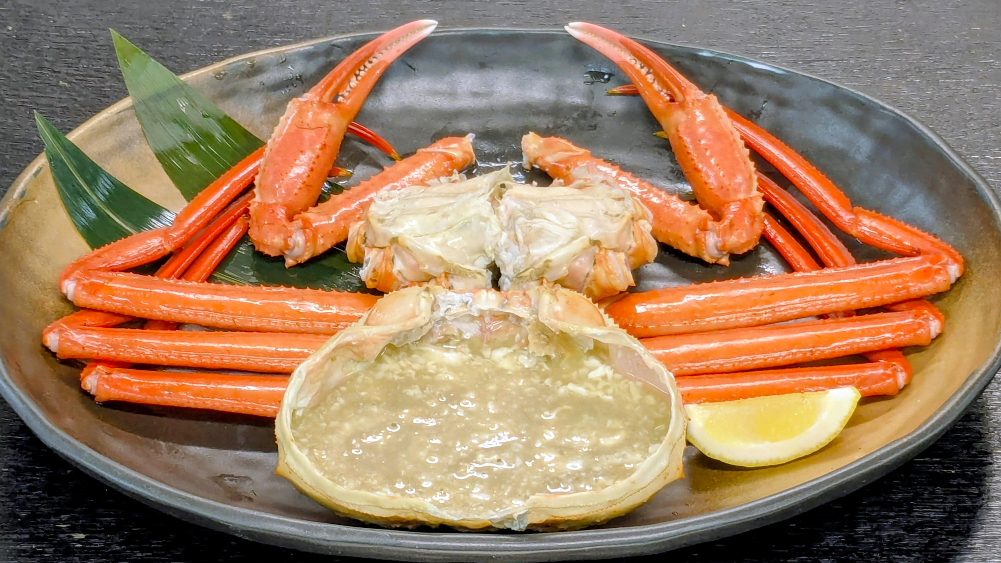 【9月から4月　別注文　浜茹で紅ずわい蟹（１杯）】カニスプーンで殻から身をはがして召し上がり下さい