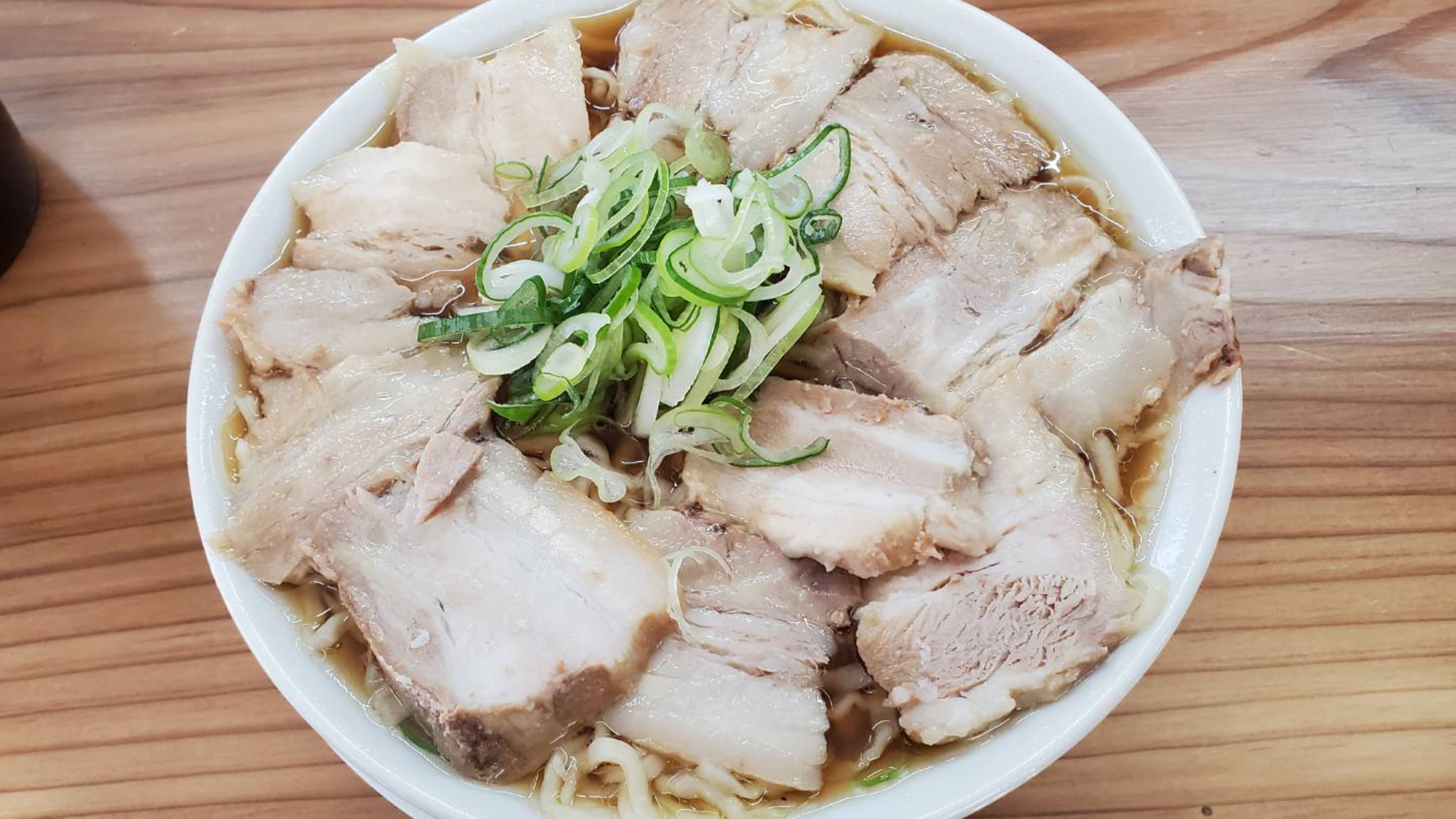 【大岩観光　中華そば　あざみ　車で１０分】「肉中華」が有名です　 麺が無くなり次第終了の人気店です