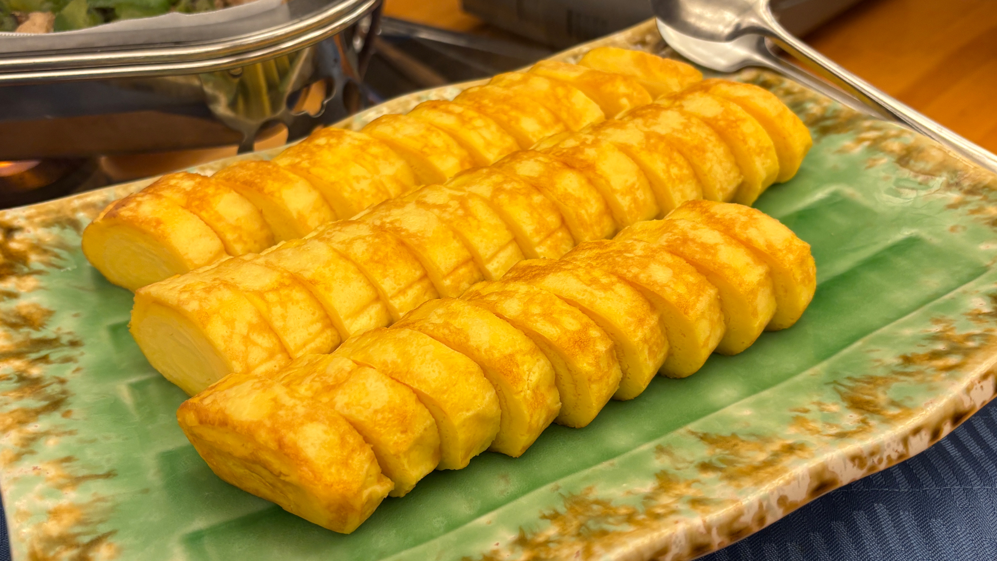 【朝食バイキング一例　だし巻玉子】消化吸収がいいので、朝のまだ活発でない胃腸にも優しいです