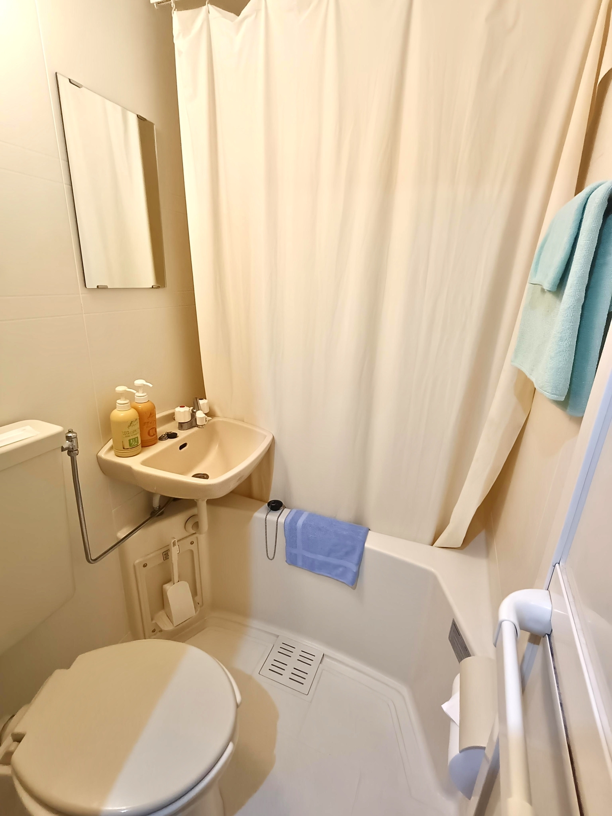 【お値打ち価格！】１泊３，７００円！  □シングルＢ（禁煙）□ ユニットバス・ミニキッチン付き