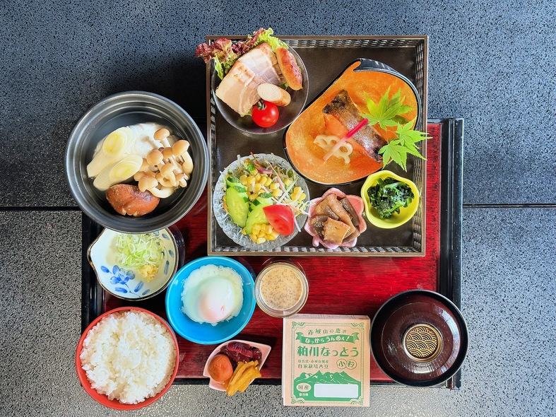 【地産地消朝食】幻の米「雪ほたか」豪華絢爛朝食