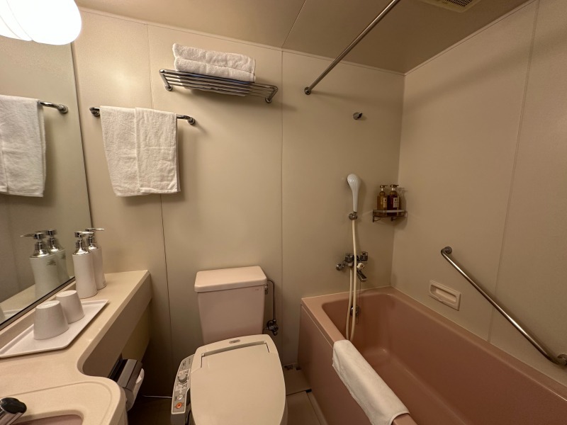 レディースルーム　バスルーム