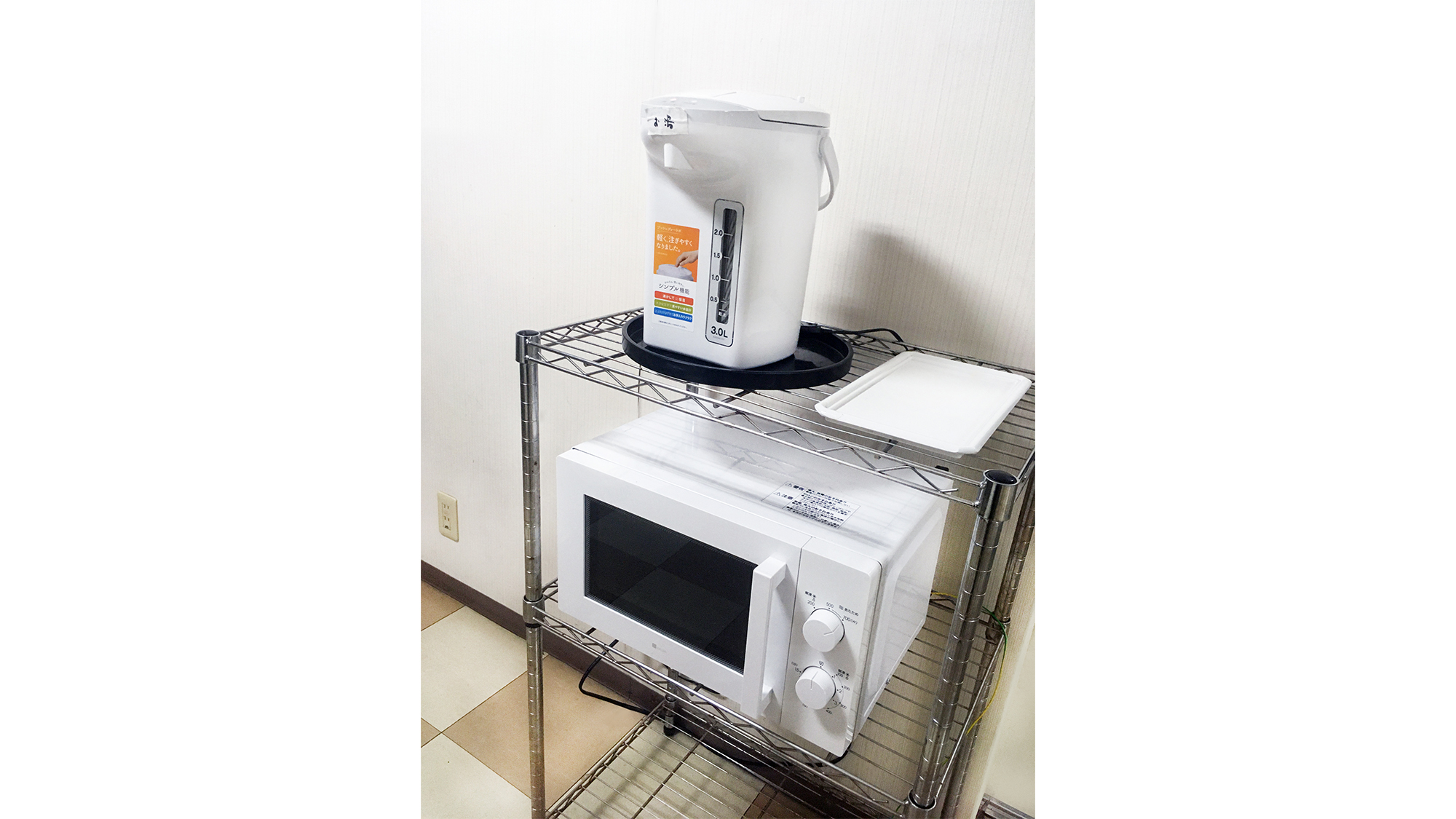電子レンジ・電気ポッド（2階通路）