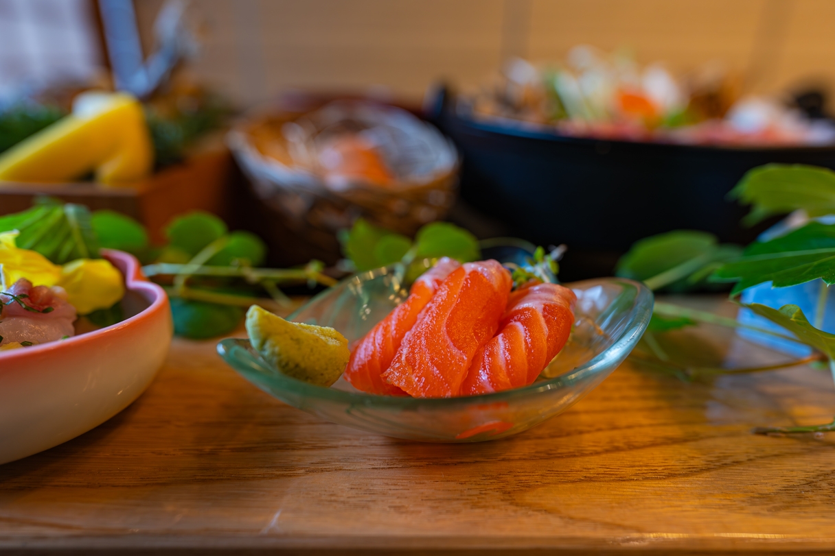 【カップル＆女子旅】プラン！エノマティックサーバーからお一人様２，３００円分！地酒・ワイン付