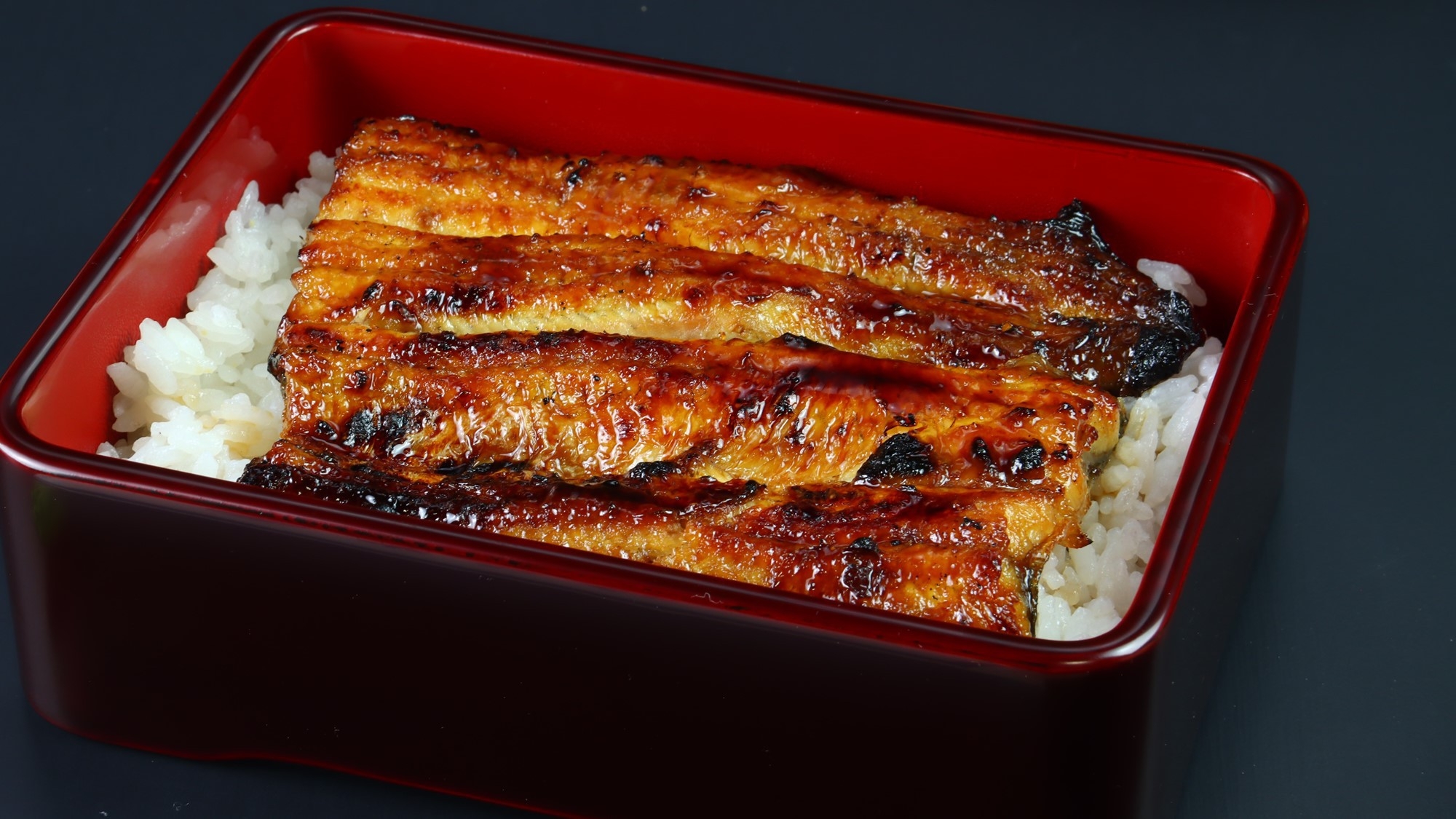 【夏季限定】[鰻-UNAGI-]秘伝タレと国産鰻＆肉汁溢れる!?お肉のような蒟蒻ステーキ《二食付》