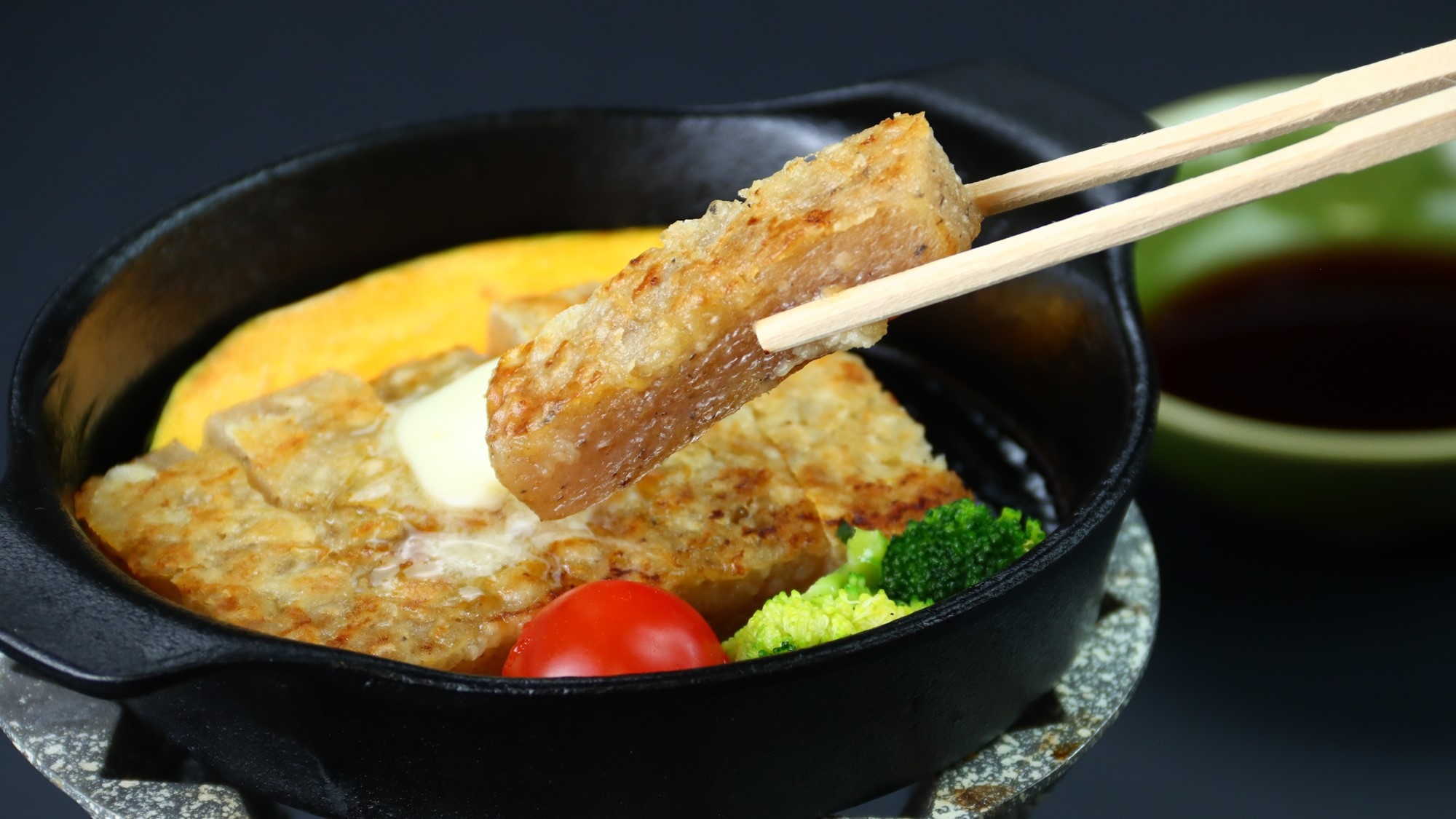 【夏季限定】[鰻-UNAGI-]秘伝タレと国産鰻＆肉汁溢れる!?お肉のような蒟蒻ステーキ《二食付》