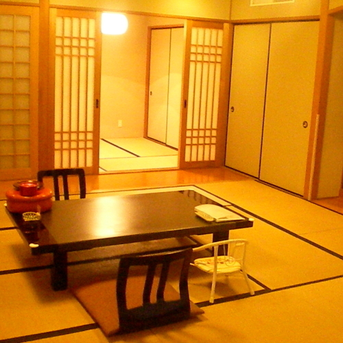Kamar bayi menyambut bayi Kamar bergaya Jepang 10 tikar tatami + 4,5 tikar tatami Ini adalah kamar dengan dua kamar berurutan.