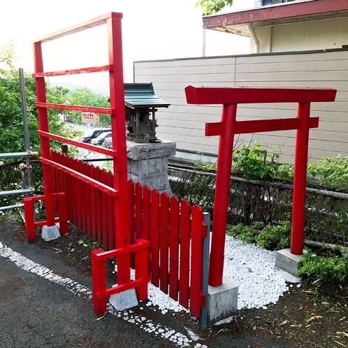 当館の守り神「福善稲荷」