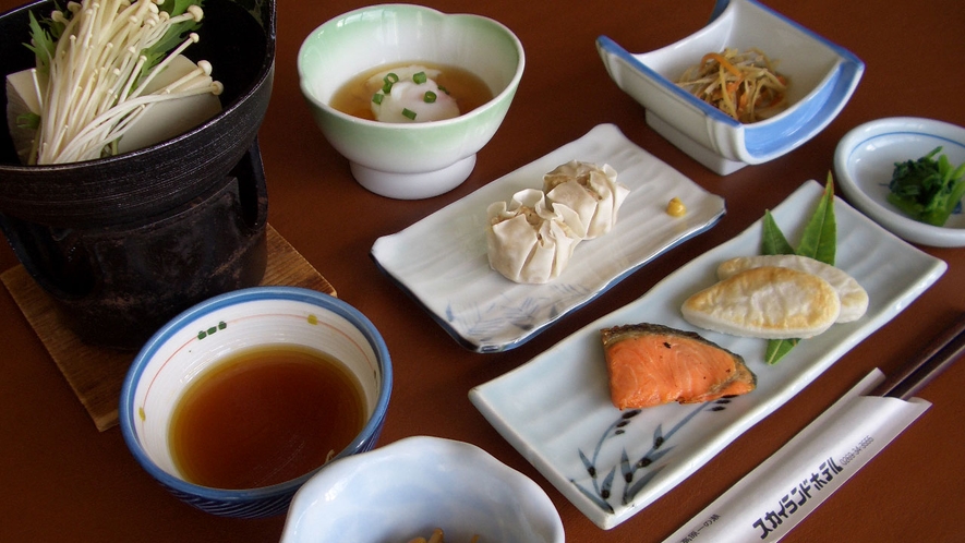 *朝食一例【和食】朝食は和食、洋食を日替わりでお出しします。