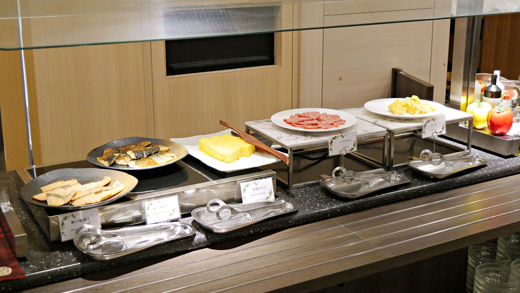 朝食ビュッフェ　イメージ