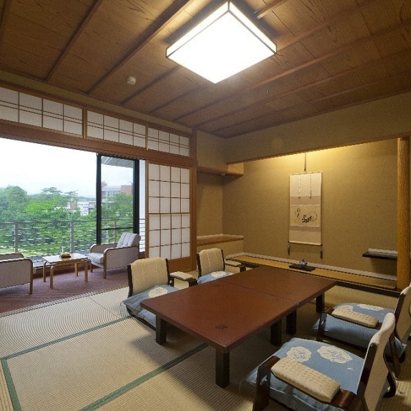 An example of "Kisshotei guest room" where the rural scenery spreads