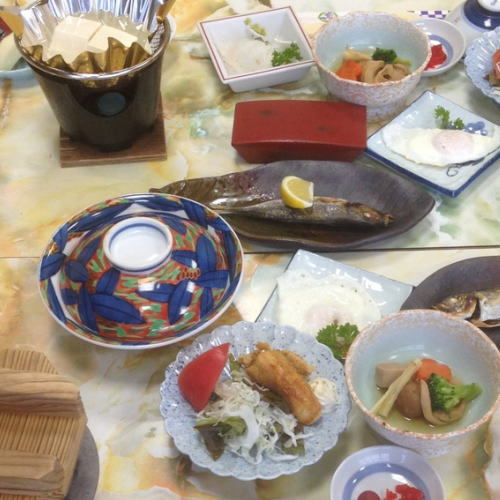 【土日も同額】海まで０分◆海鮮プラン◆ウニ・カニ・地魚塩焼き・添い寝のお子様無料！