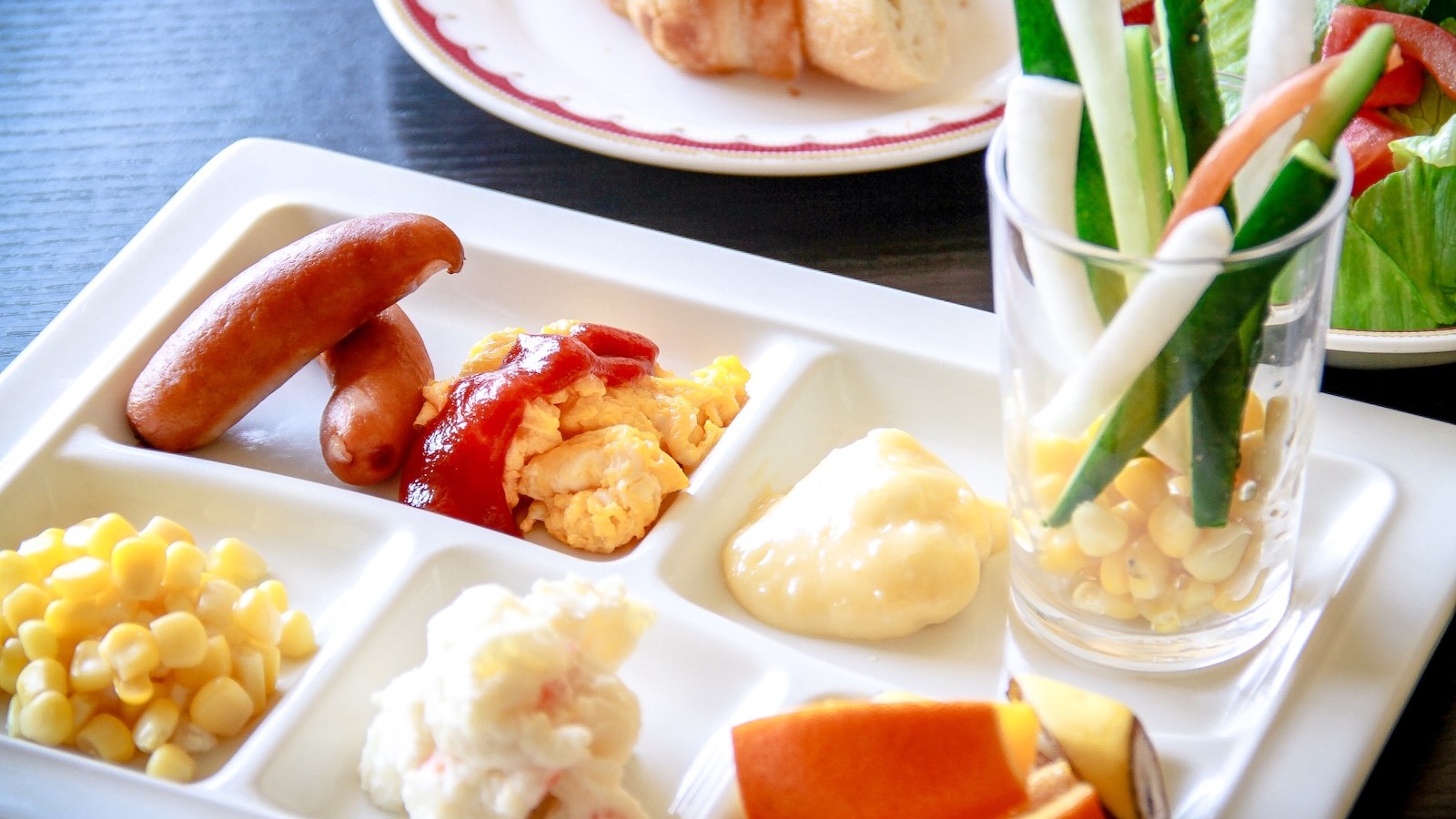朝食の洋食一例：ヘルシーなお料理を好きなだけどうぞ