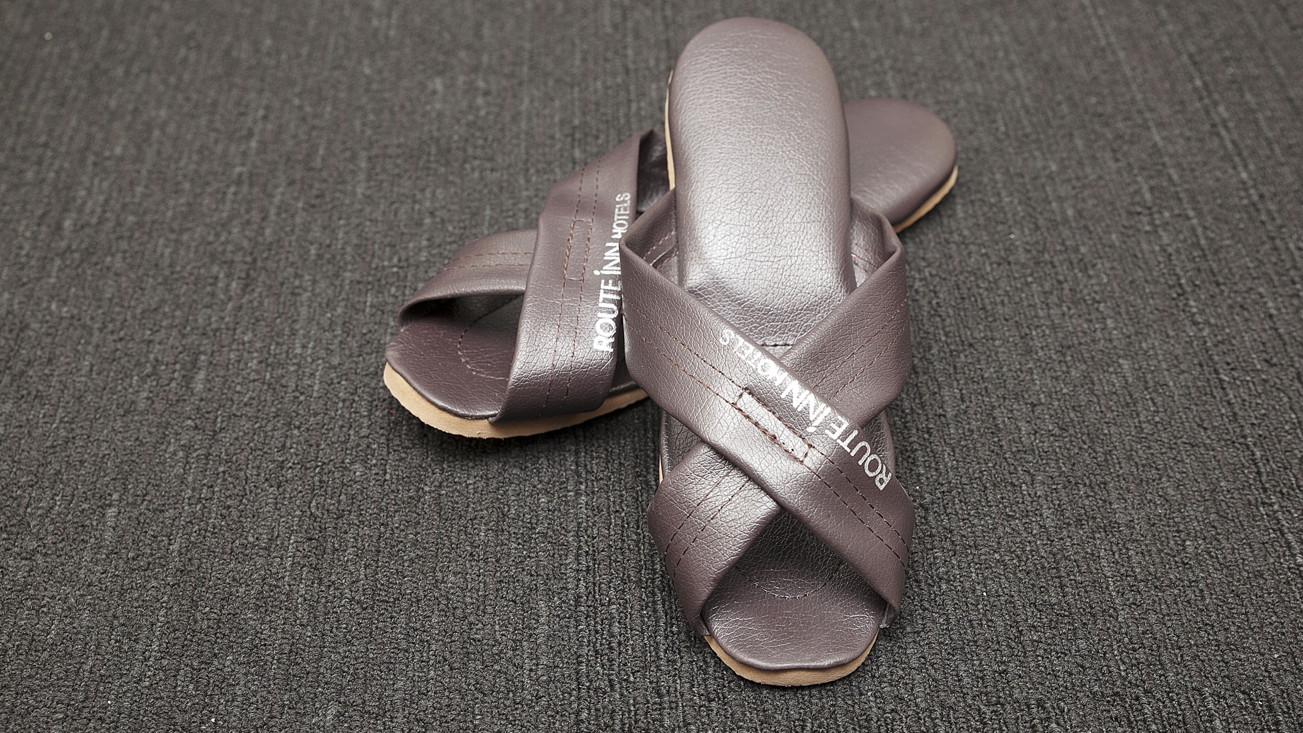 客室スリッパ　館内でご利用頂けます