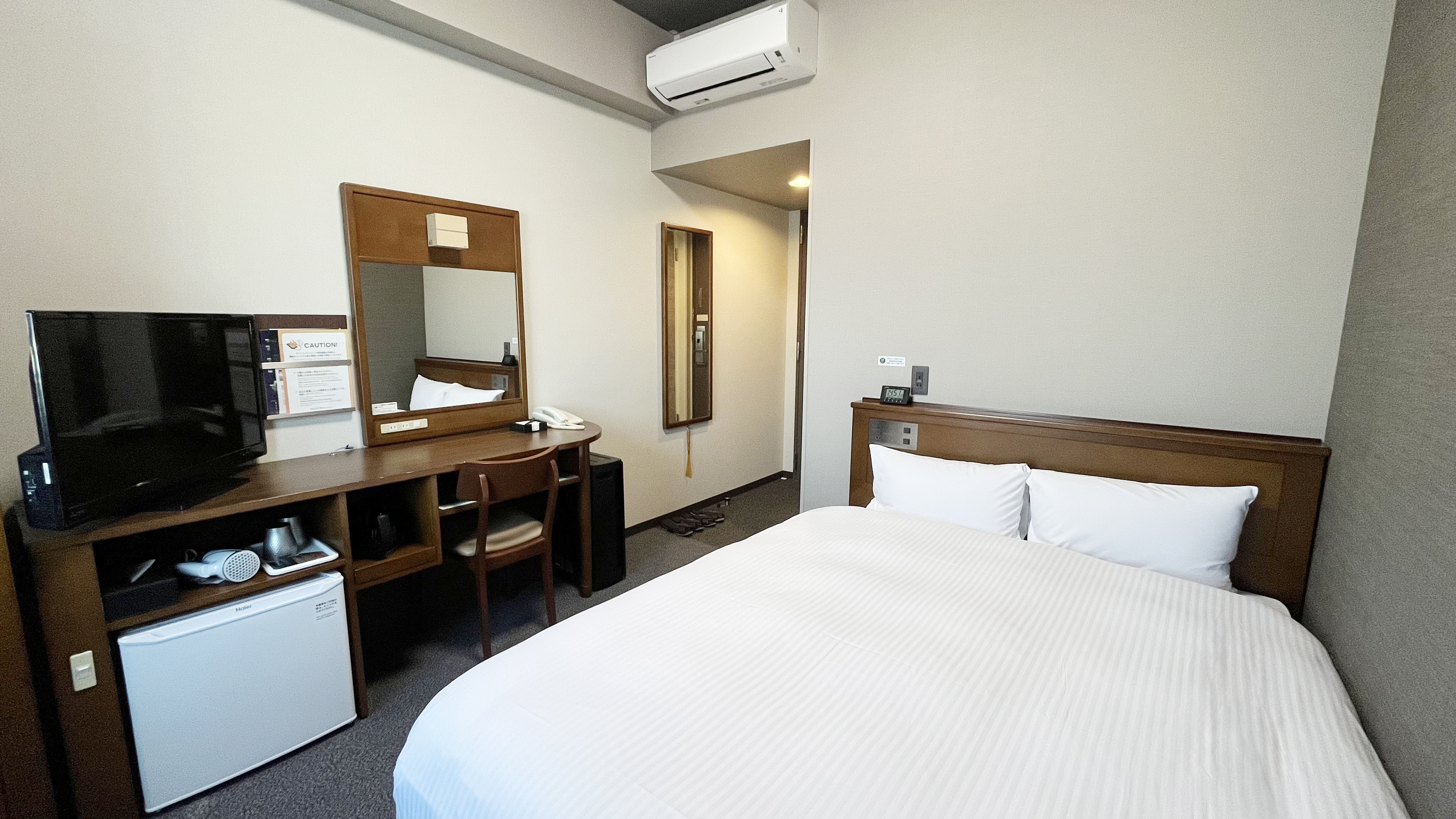 セミダブルルーム