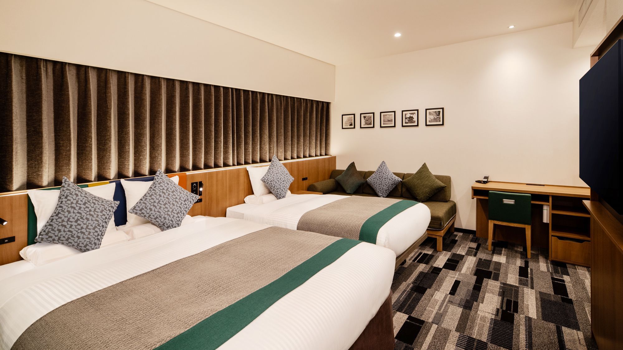 禁煙◇リニューアル アクセシブルクイーンエキストラベッド1台