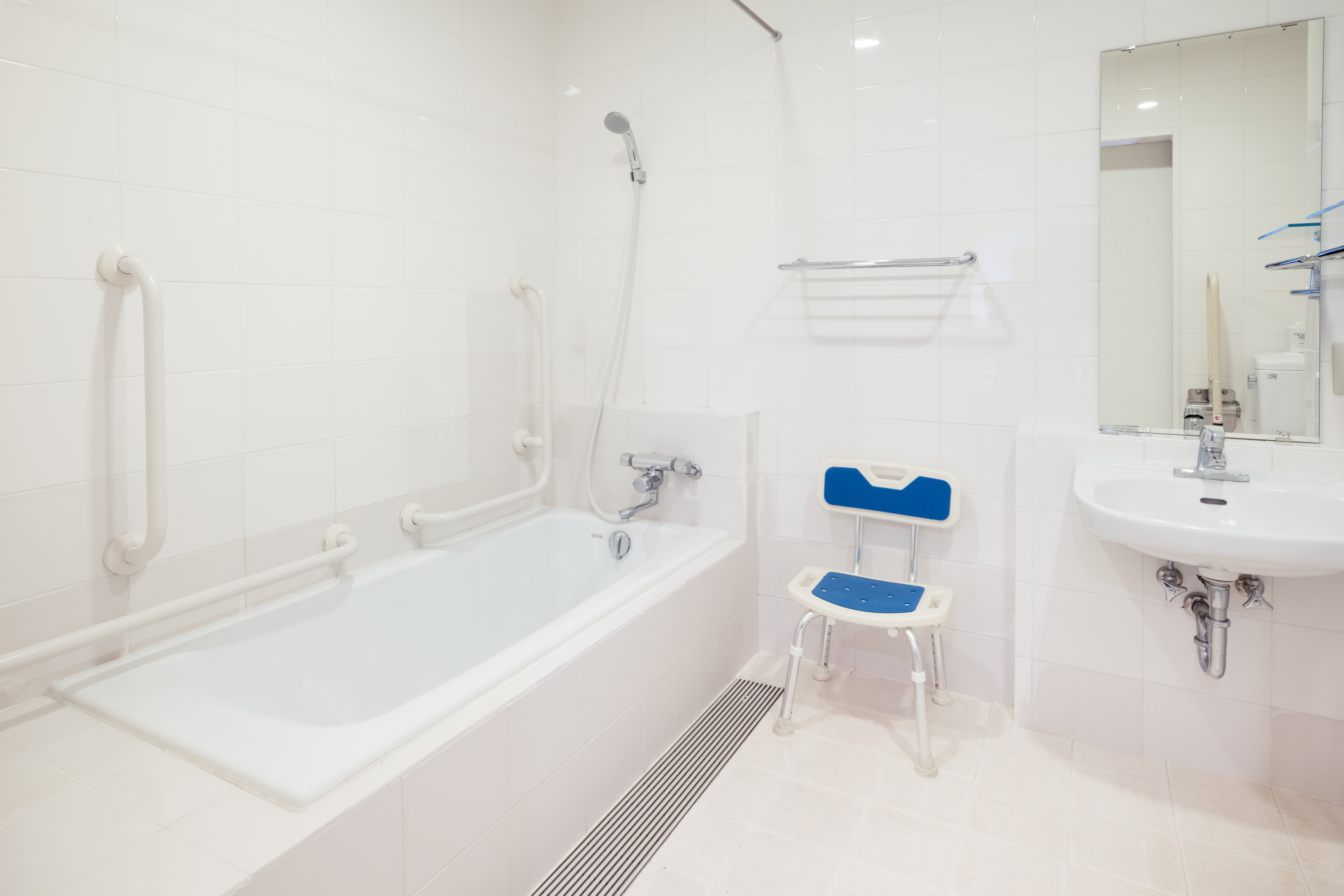 リニューアルアクセシブル　浴室