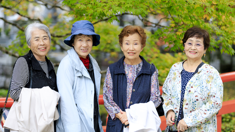 【50歳から】 ☆５％オフ＋お土産付☆お得な温泉旅行♪佐賀牛ステーキorすき焼きor牛しゃぶから選択