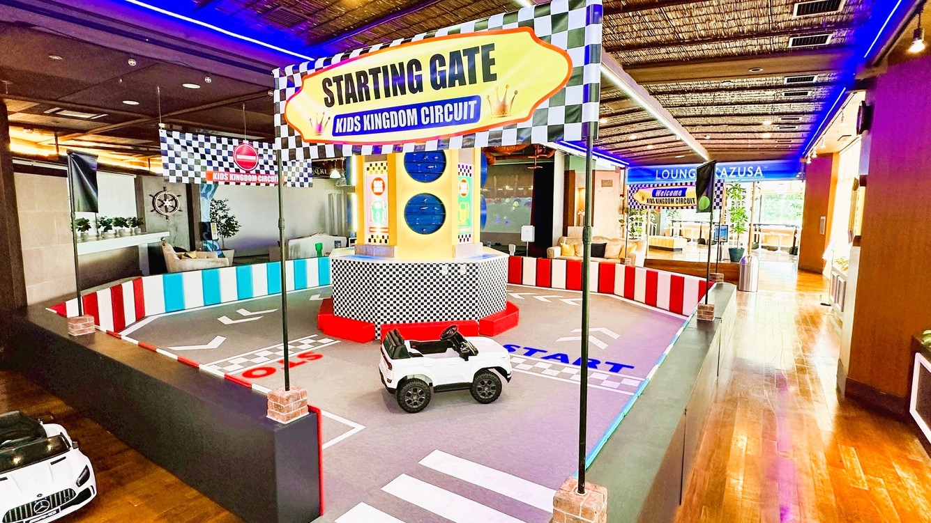 【1泊から選べる4つのテーマパークチケット付】プールとスパ＆温泉にバイキング