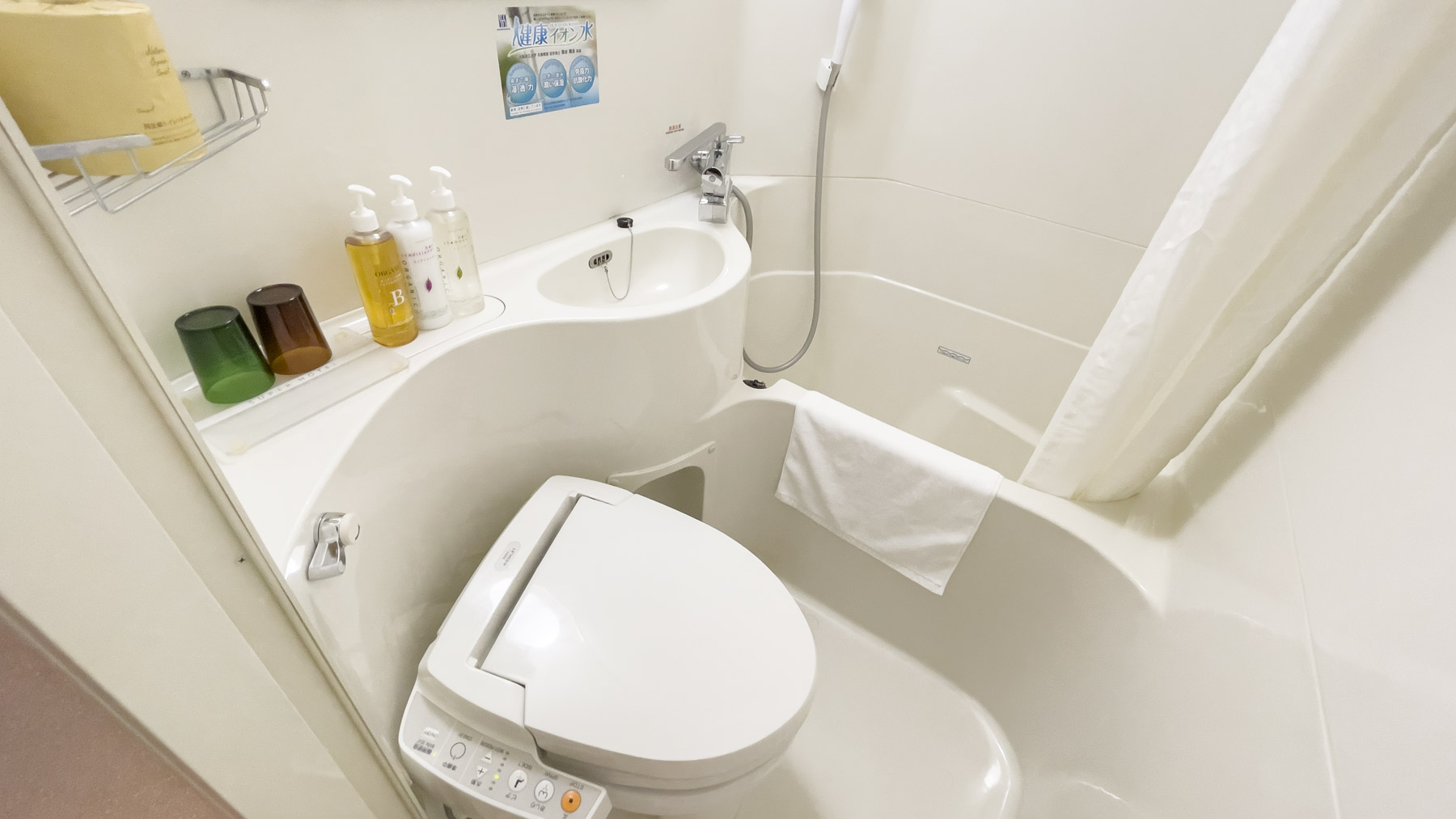 全室にユニットバス完備