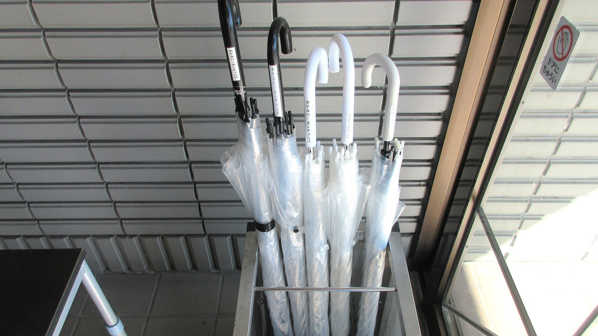 【ロビー】貸傘