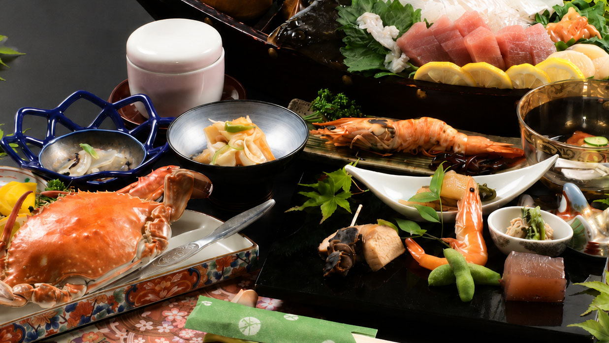 夕食│旬の魚介類をたっぷり盛り込み、舟盛メインのグレードアップコース
