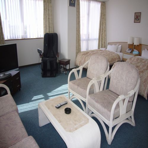 Room: Twin Deluxe