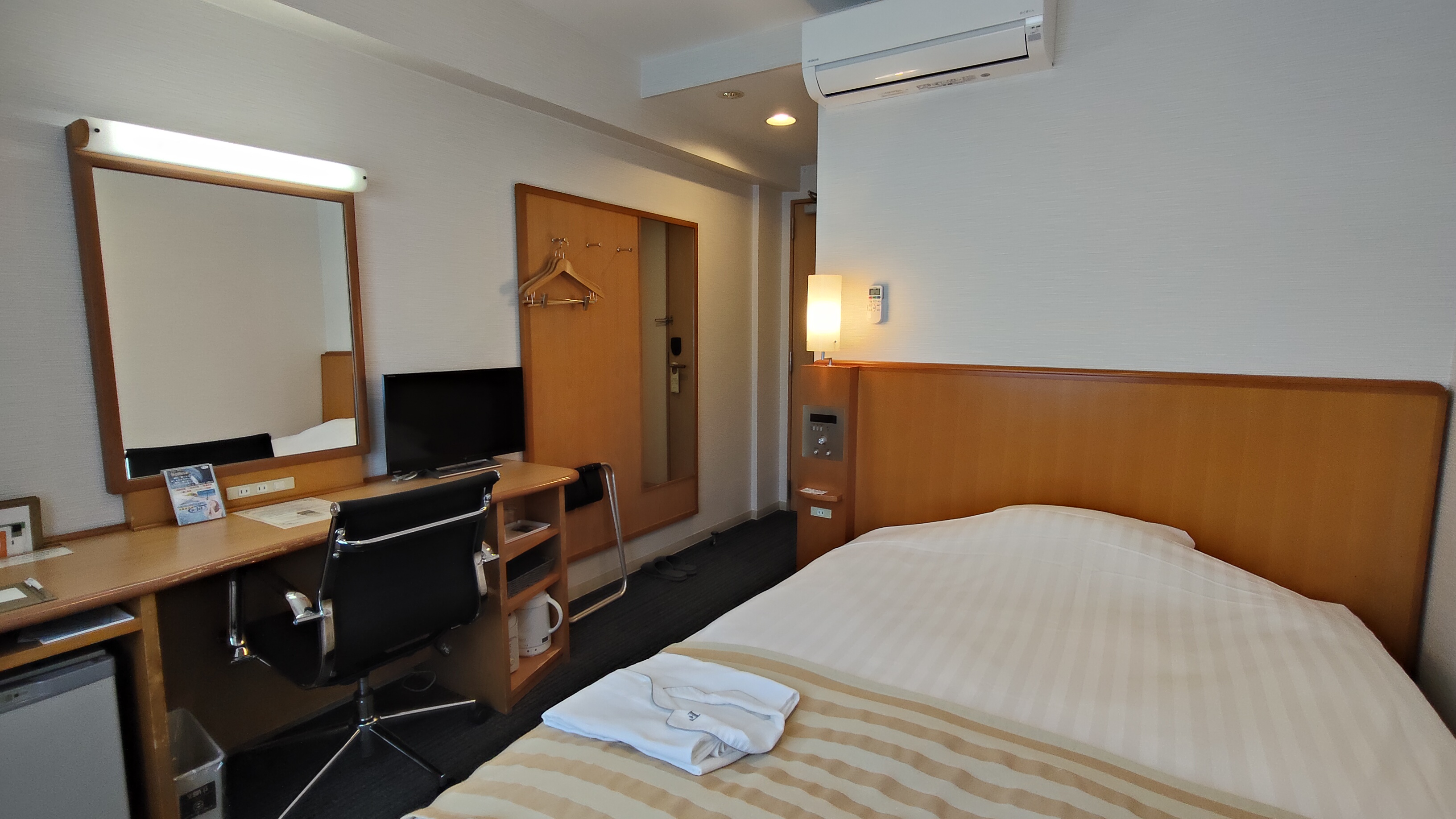 シングルルーム角部屋①