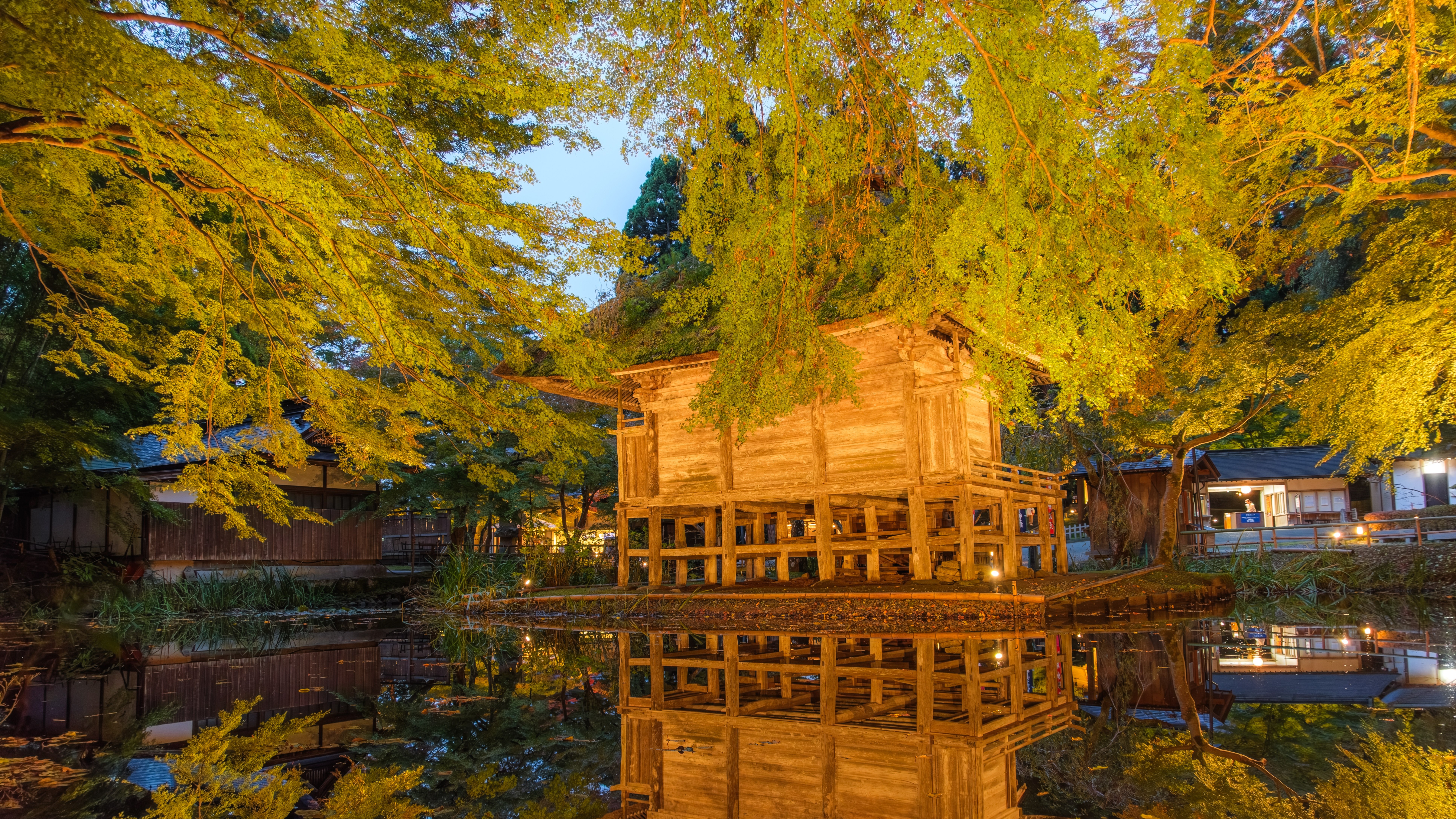 《中尊寺》弁財天堂
