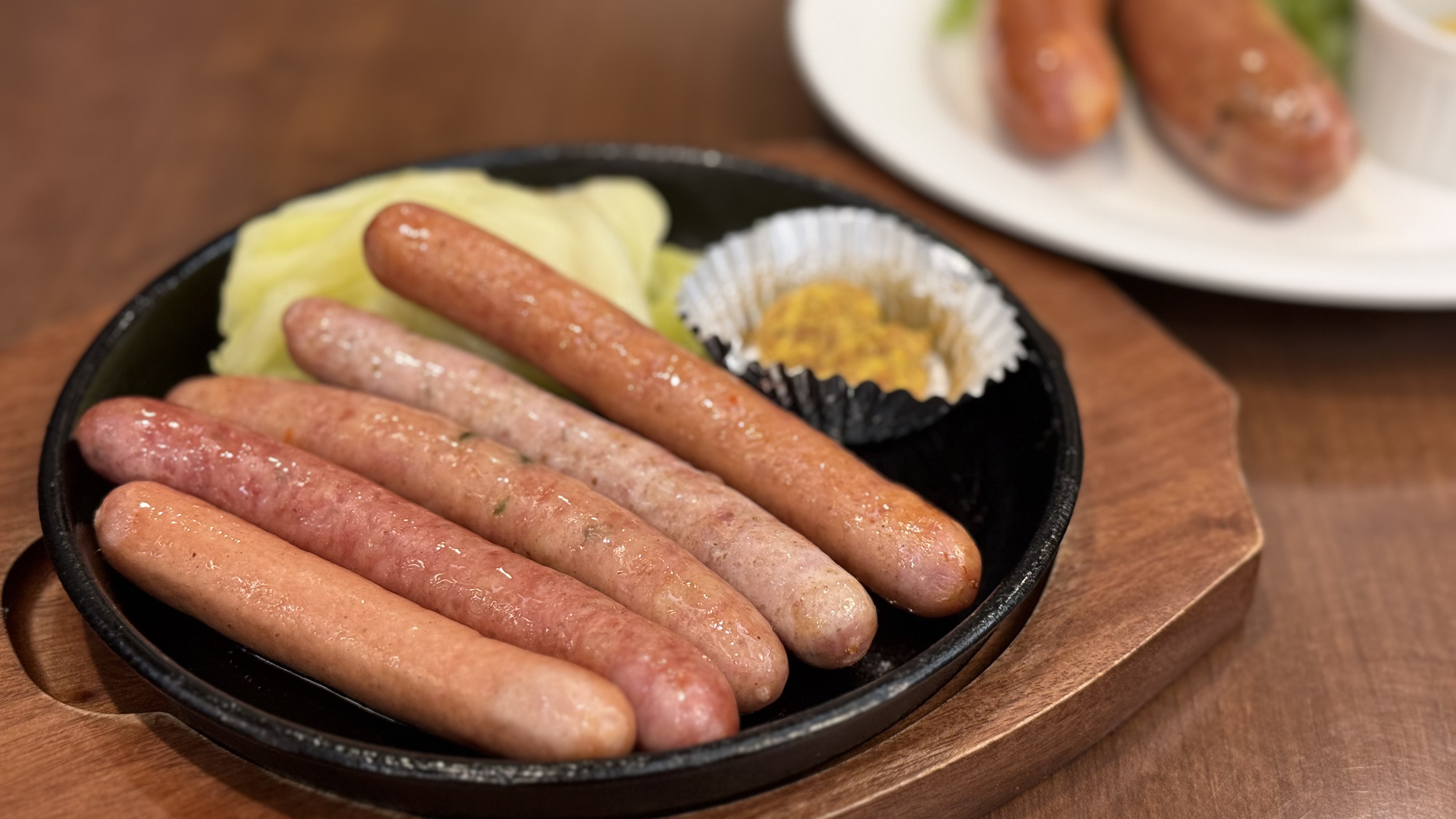 《夕食レストラン》一関ミート「ウィンナーセット」