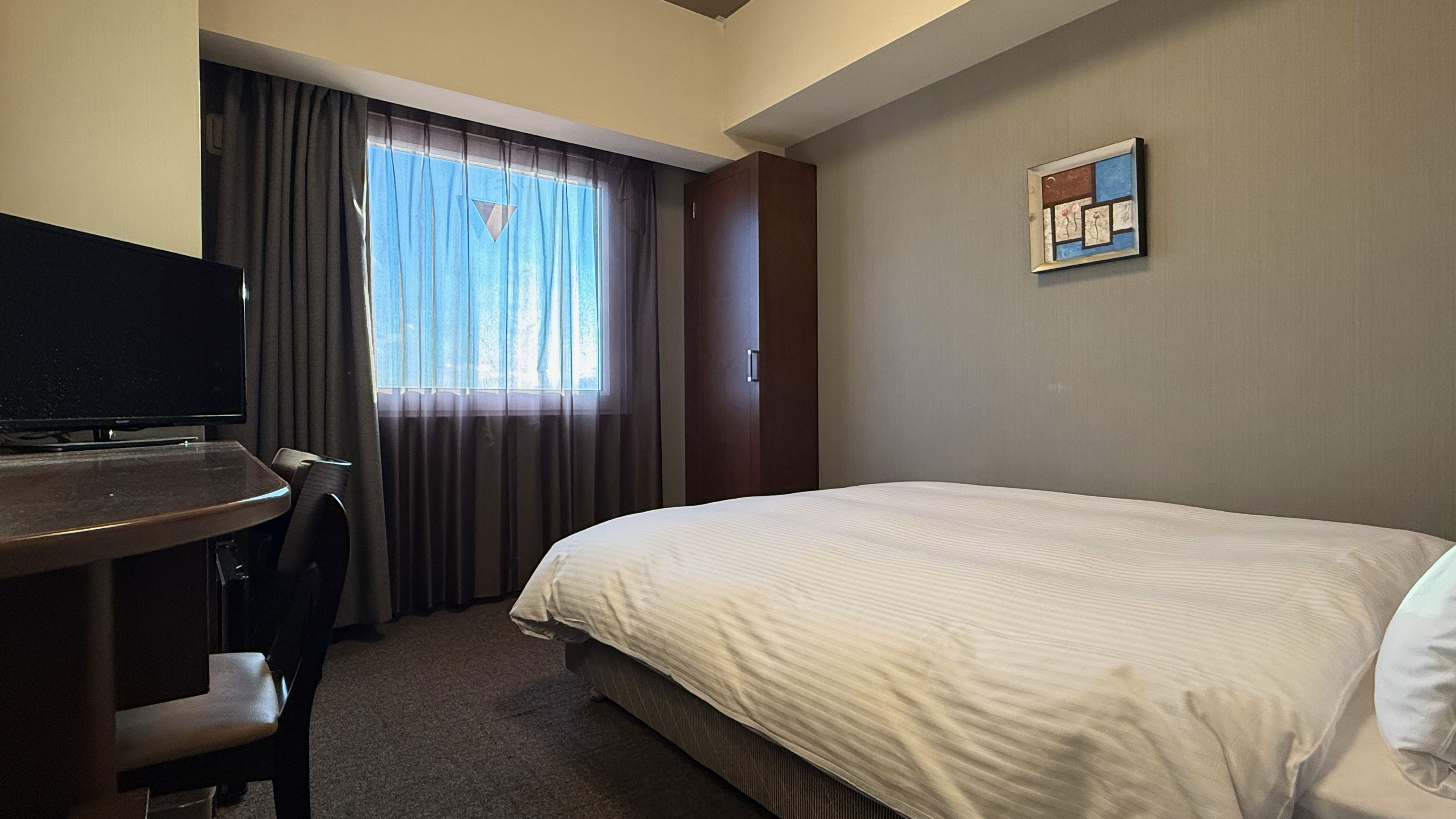 《スタンダードセミダブル》ゆったり140cm幅ベッド