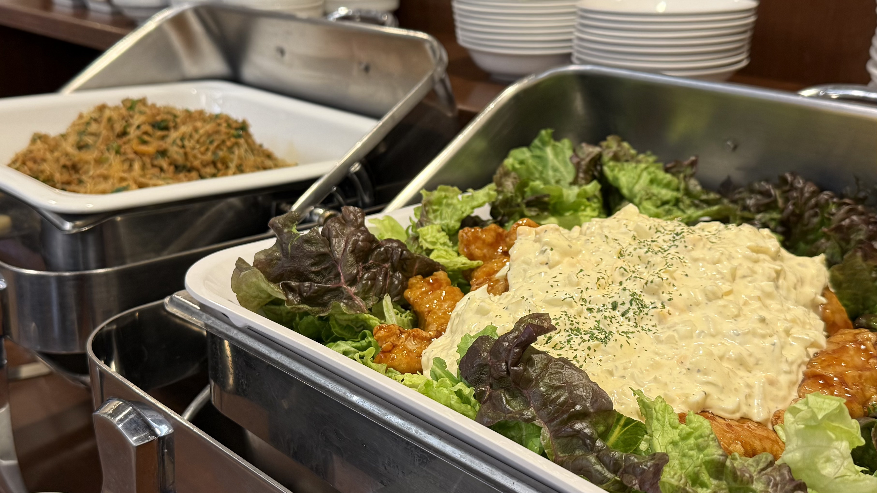 《朝食バイキング》