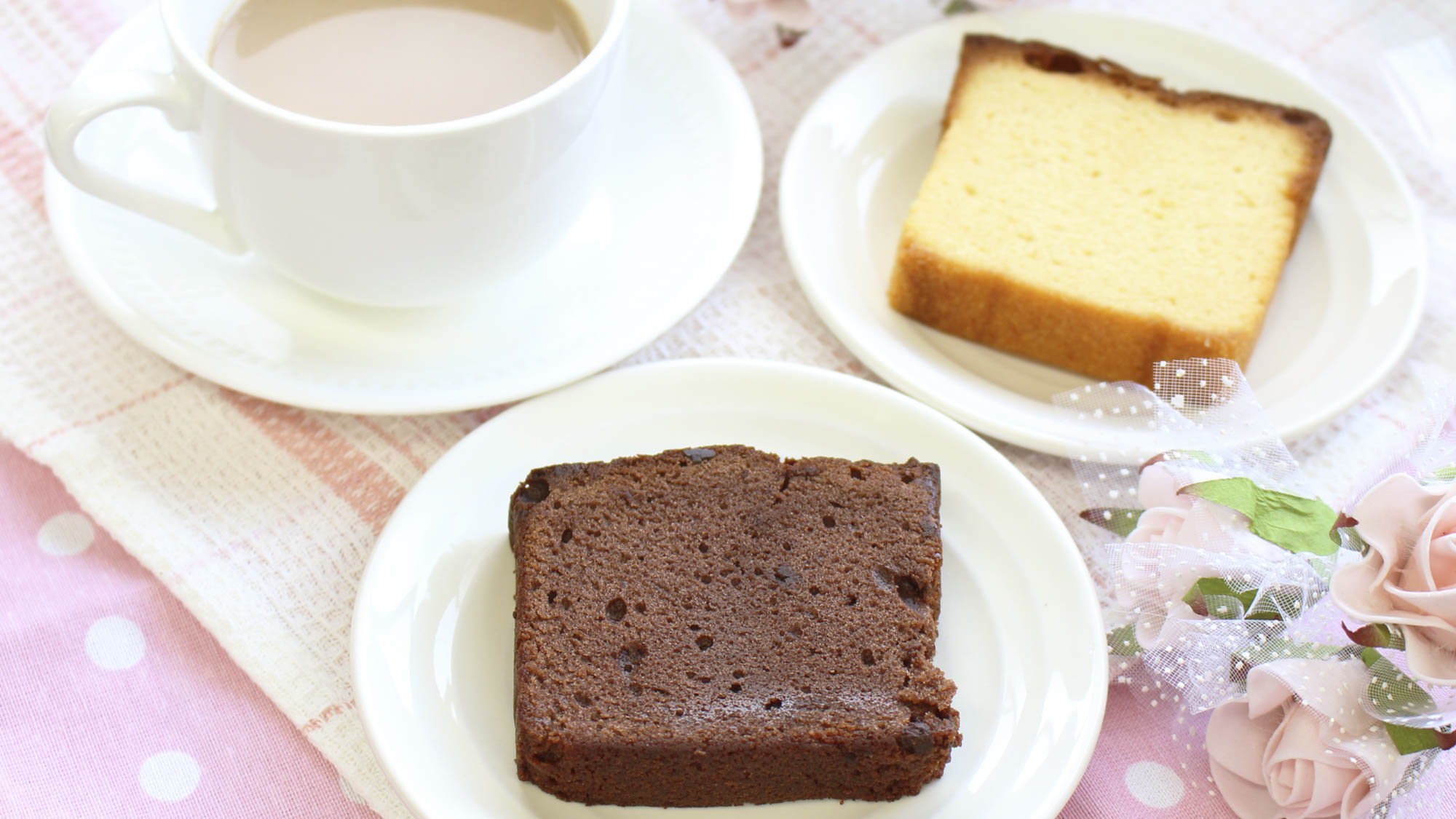 【吉野本葛天極堂"くずの子パウンド"】プレーンとチョコの2種類をご用意