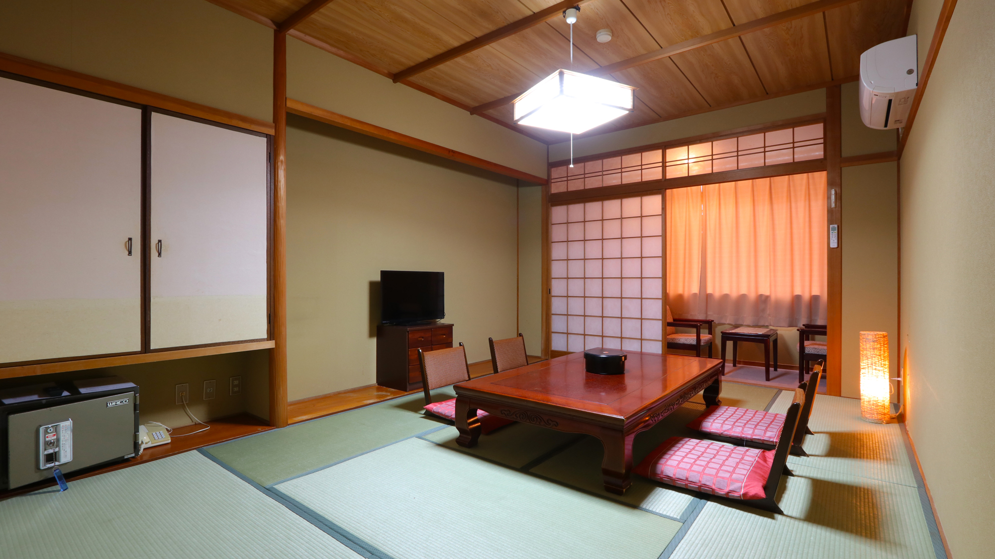 畳は日本の良さを実感させます【和室10畳】