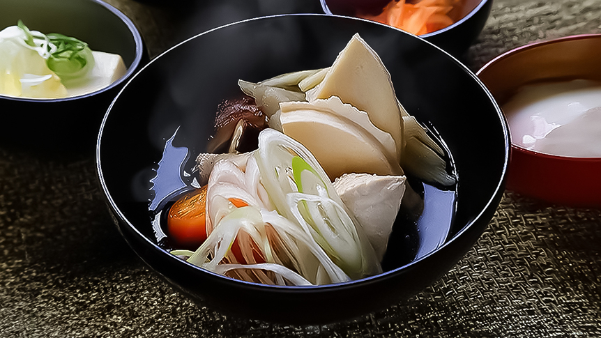 ◆名物のせんべい汁