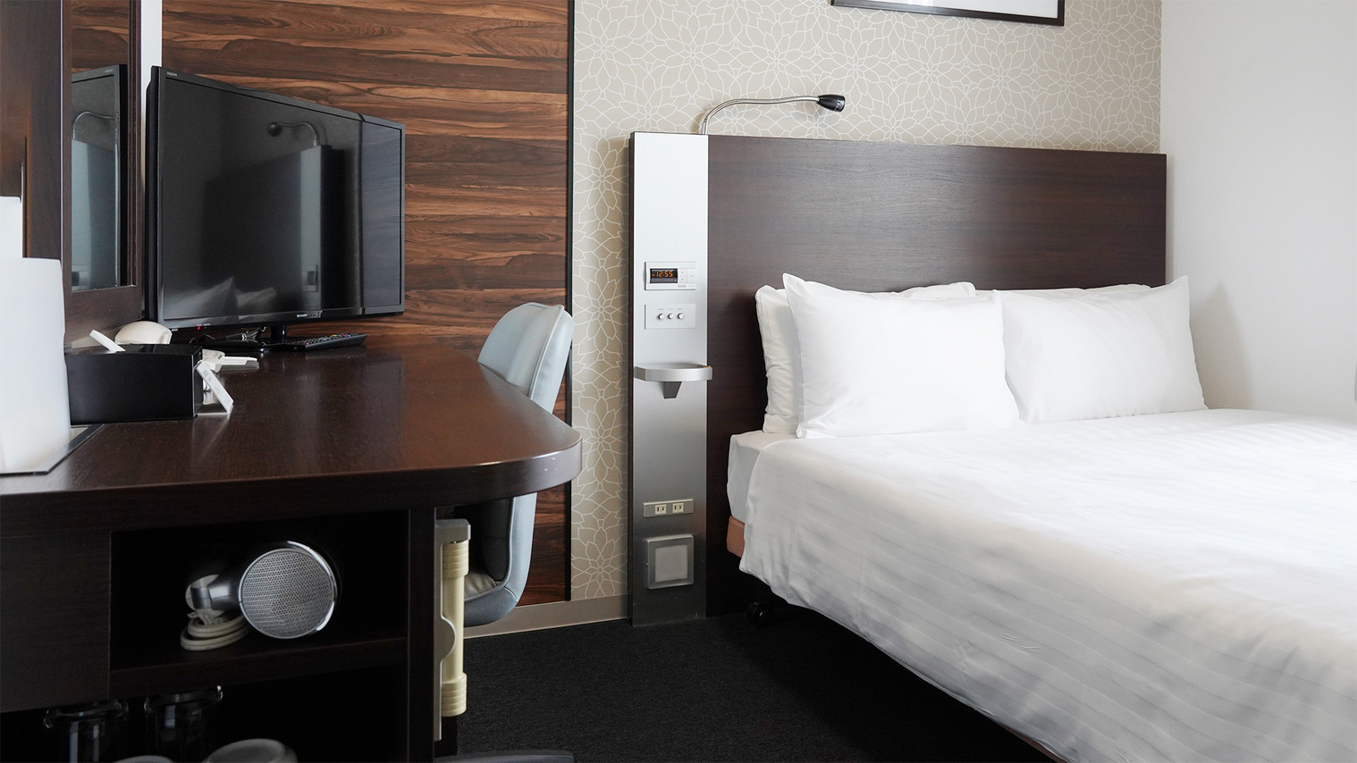 【ダブルスタンダード】客室の一例